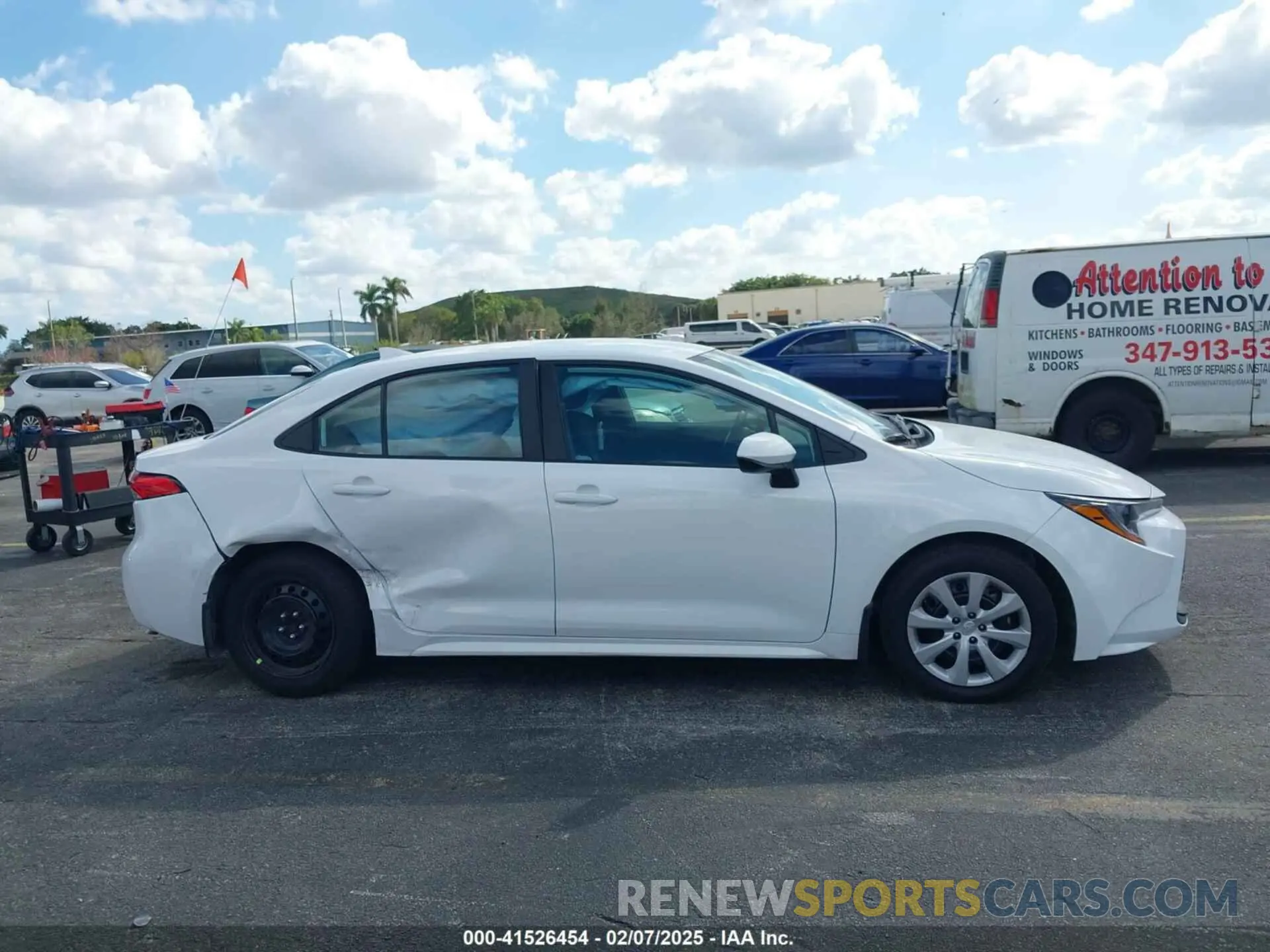 13 Photograph of a damaged car 5YFB4MDE1RP225783 TOYOTA COROLLA 2024