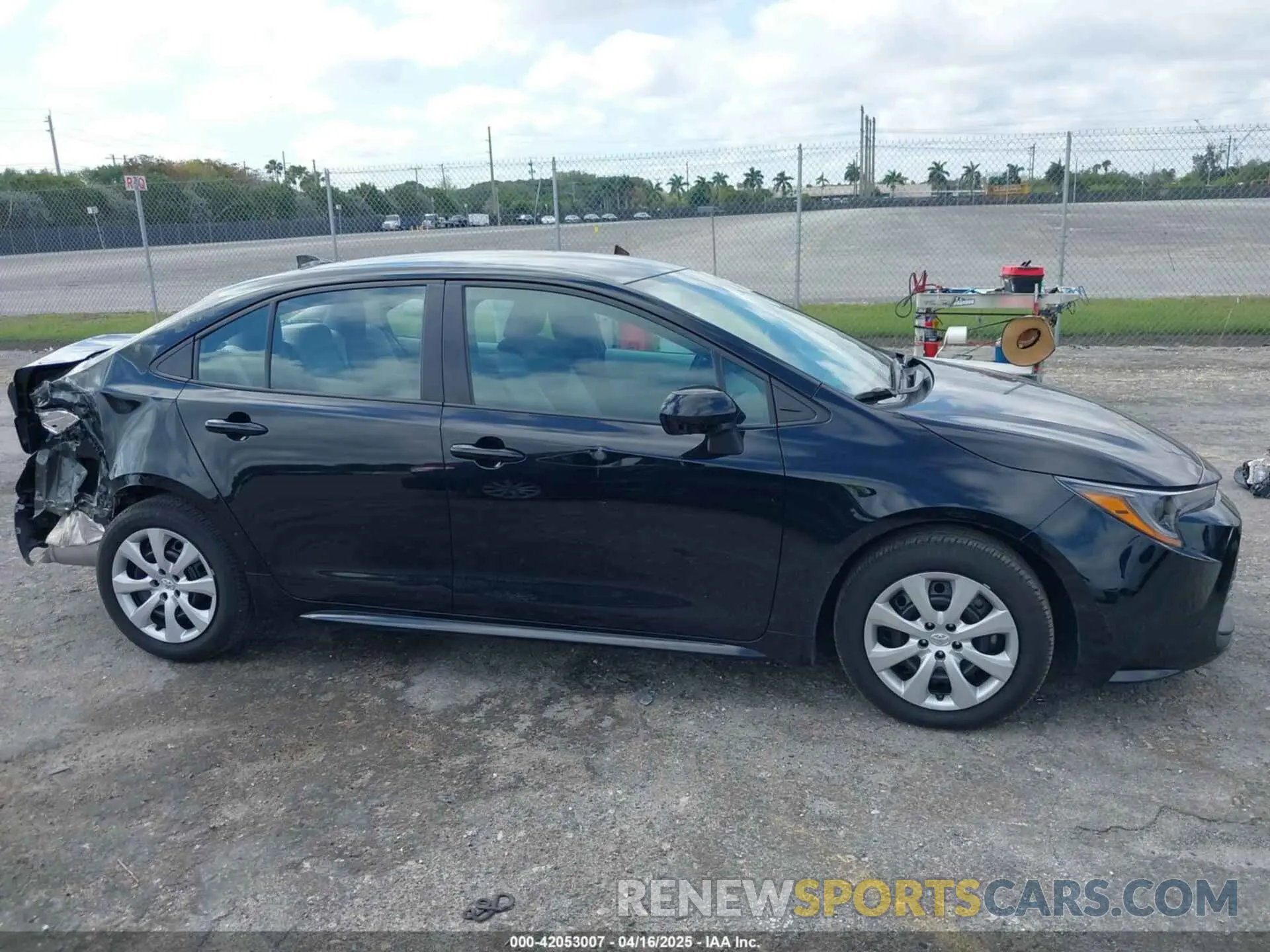 14 Photograph of a damaged car 5YFB4MDE2RP093794 TOYOTA COROLLA 2024