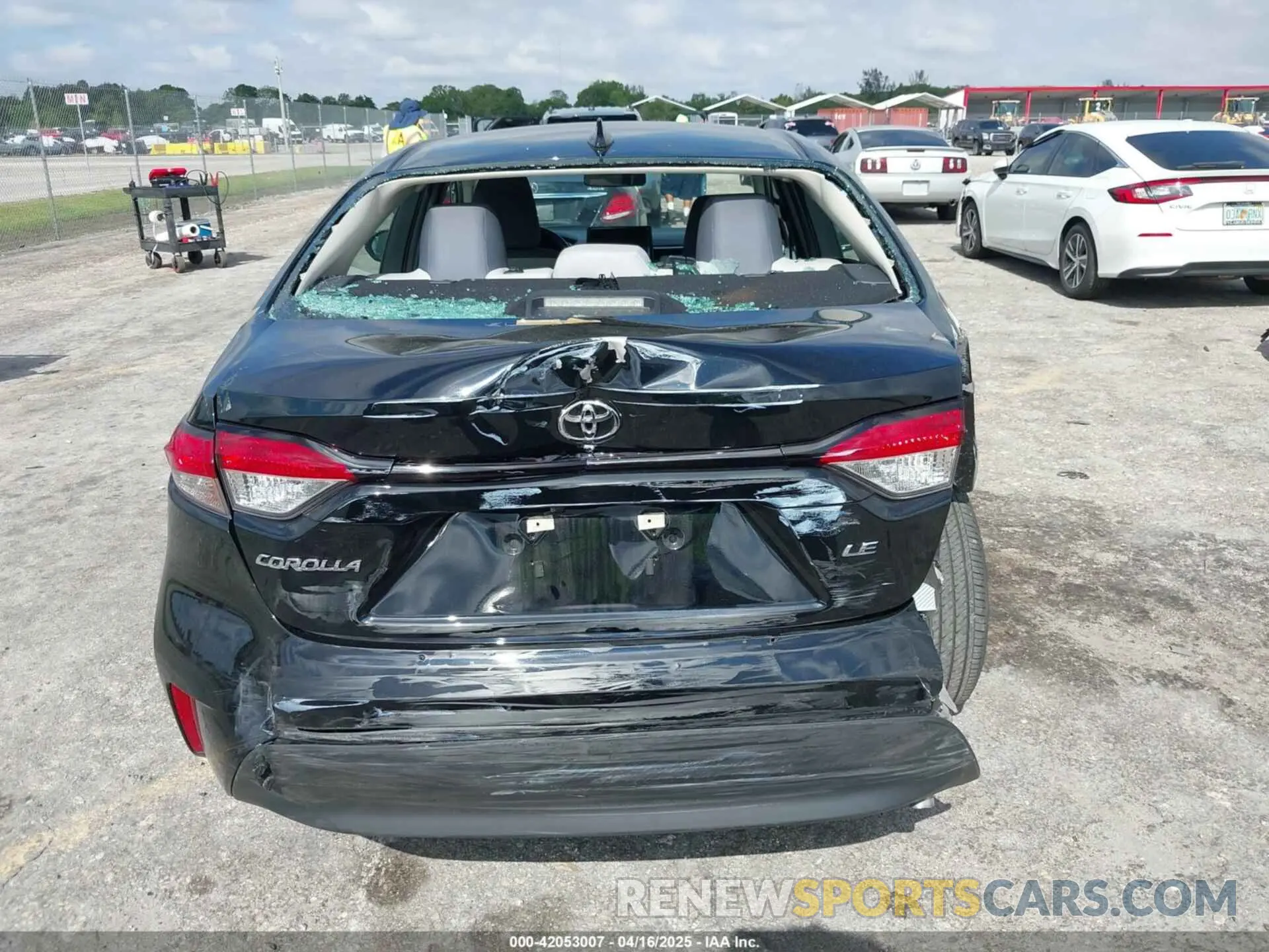 17 Photograph of a damaged car 5YFB4MDE2RP093794 TOYOTA COROLLA 2024