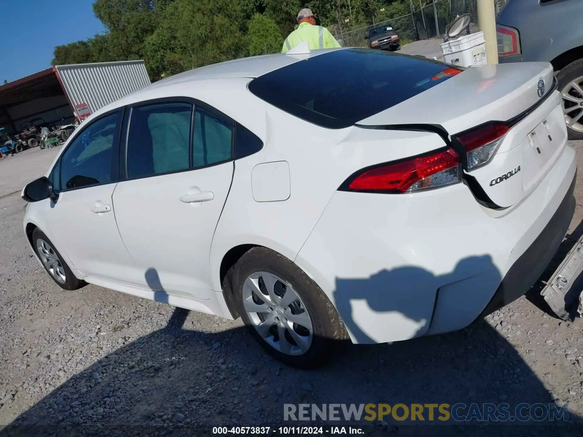15 Photograph of a damaged car 5YFB4MDE2RP095478 TOYOTA COROLLA 2024