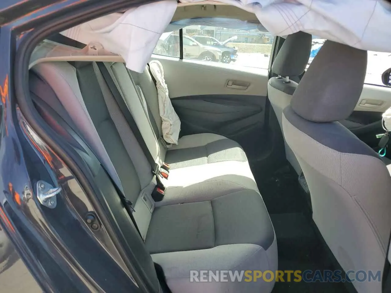 10 Photograph of a damaged car 5YFB4MDE2RP120136 TOYOTA COROLLA 2024