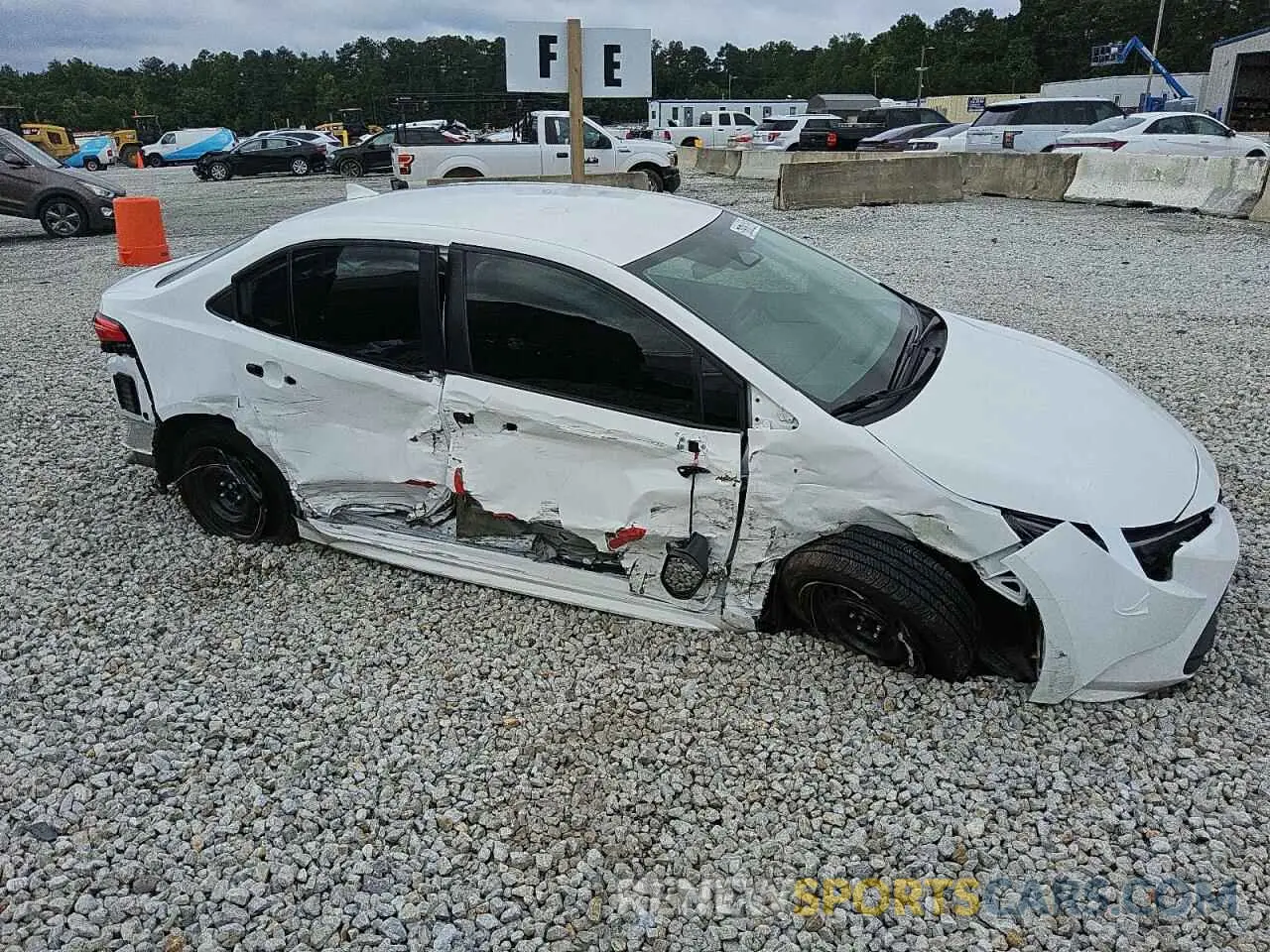 4 Photograph of a damaged car 5YFB4MDE2RP126065 TOYOTA COROLLA 2024