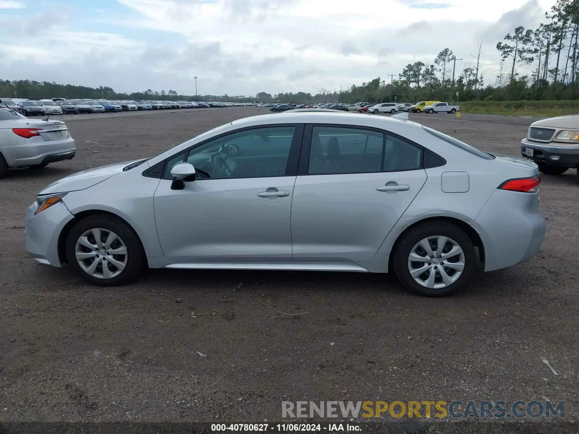 14 Photograph of a damaged car 5YFB4MDE2RP136756 TOYOTA COROLLA 2024
