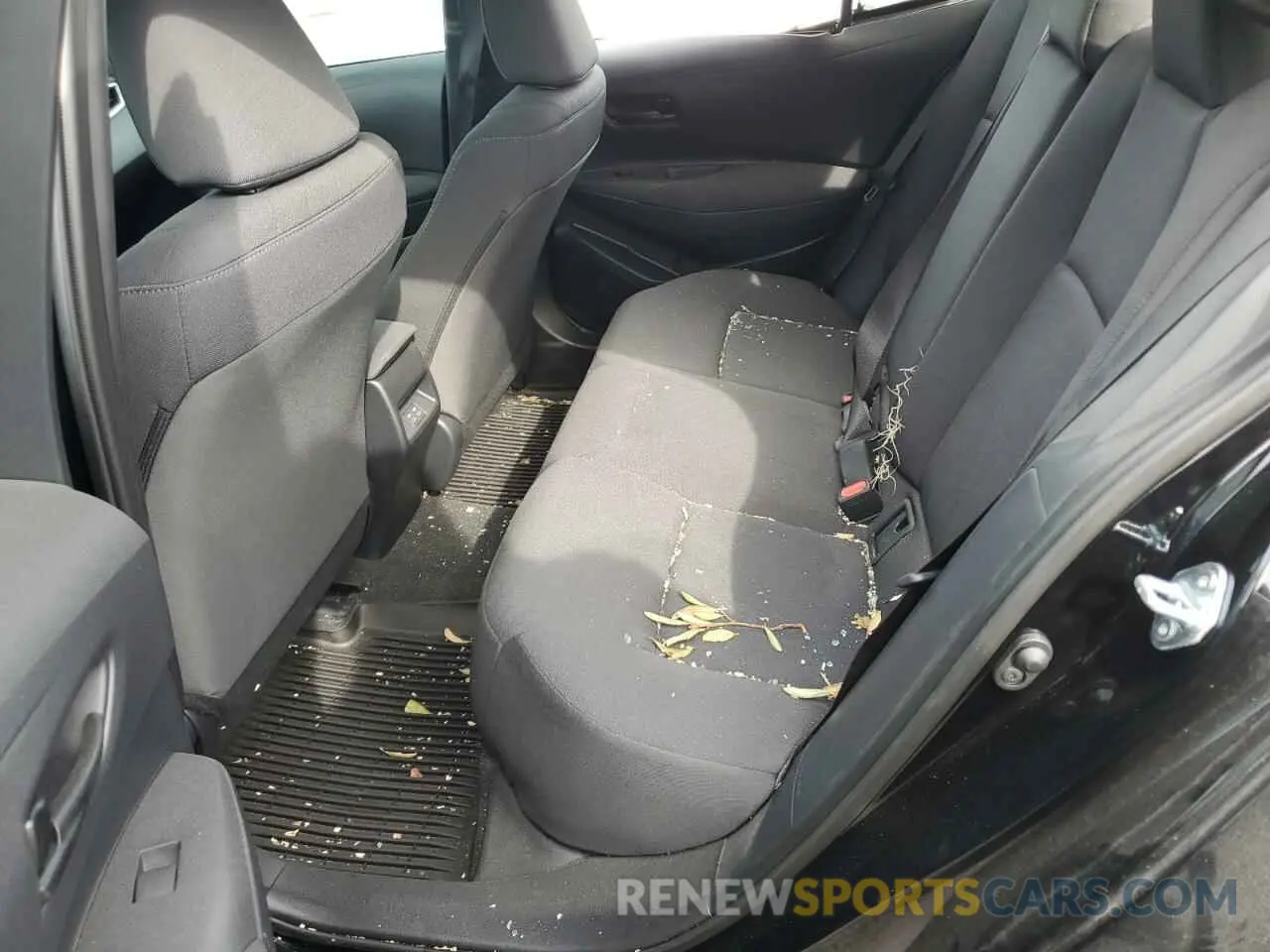 10 Photograph of a damaged car 5YFB4MDE2RP168350 TOYOTA COROLLA 2024