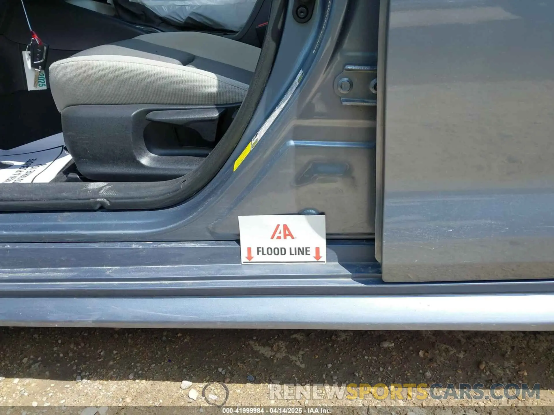 6 Photograph of a damaged car 5YFB4MDE2RP171586 TOYOTA COROLLA 2024