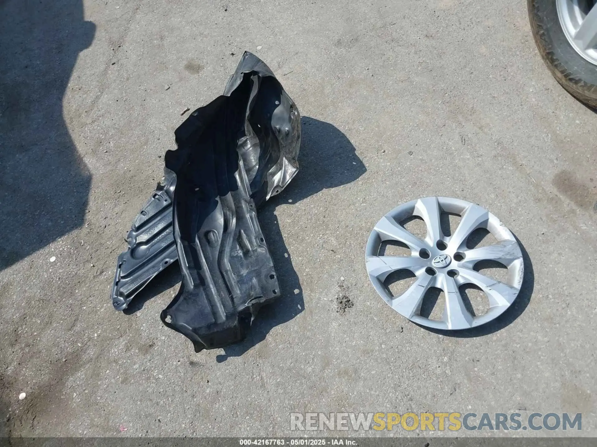 12 Photograph of a damaged car 5YFB4MDE2RP205395 TOYOTA COROLLA 2024