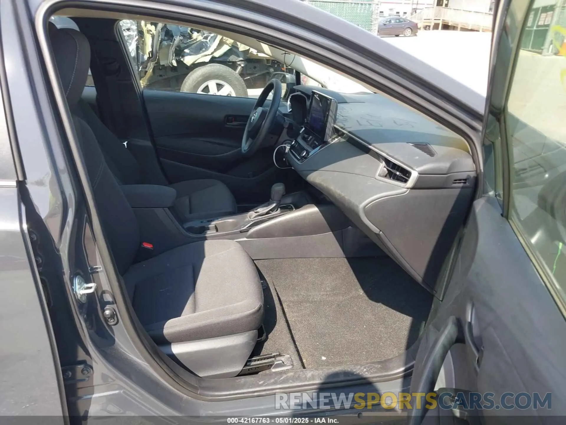 5 Photograph of a damaged car 5YFB4MDE2RP205395 TOYOTA COROLLA 2024