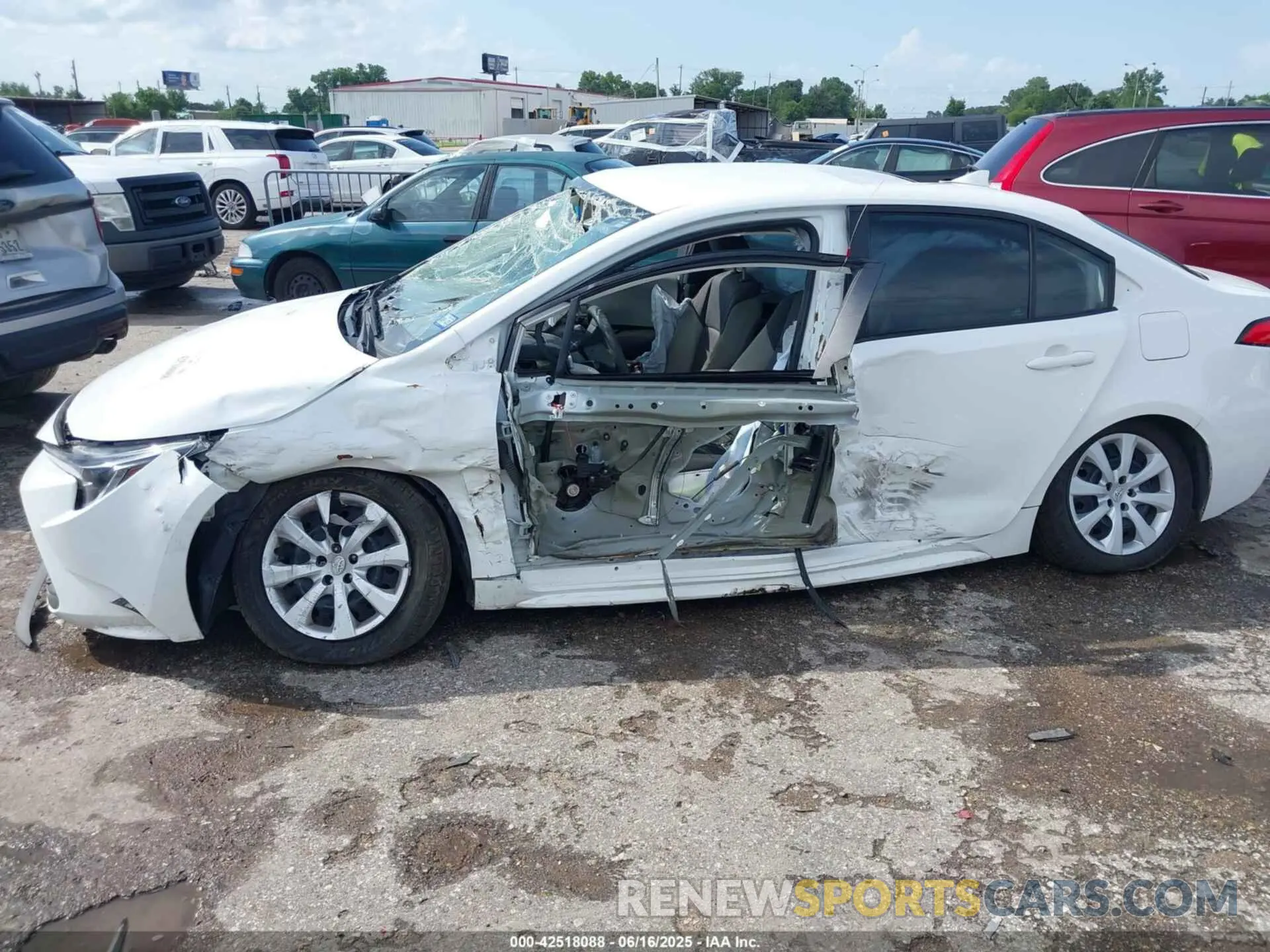 6 Photograph of a damaged car 5YFB4MDE3RP088832 TOYOTA COROLLA 2024