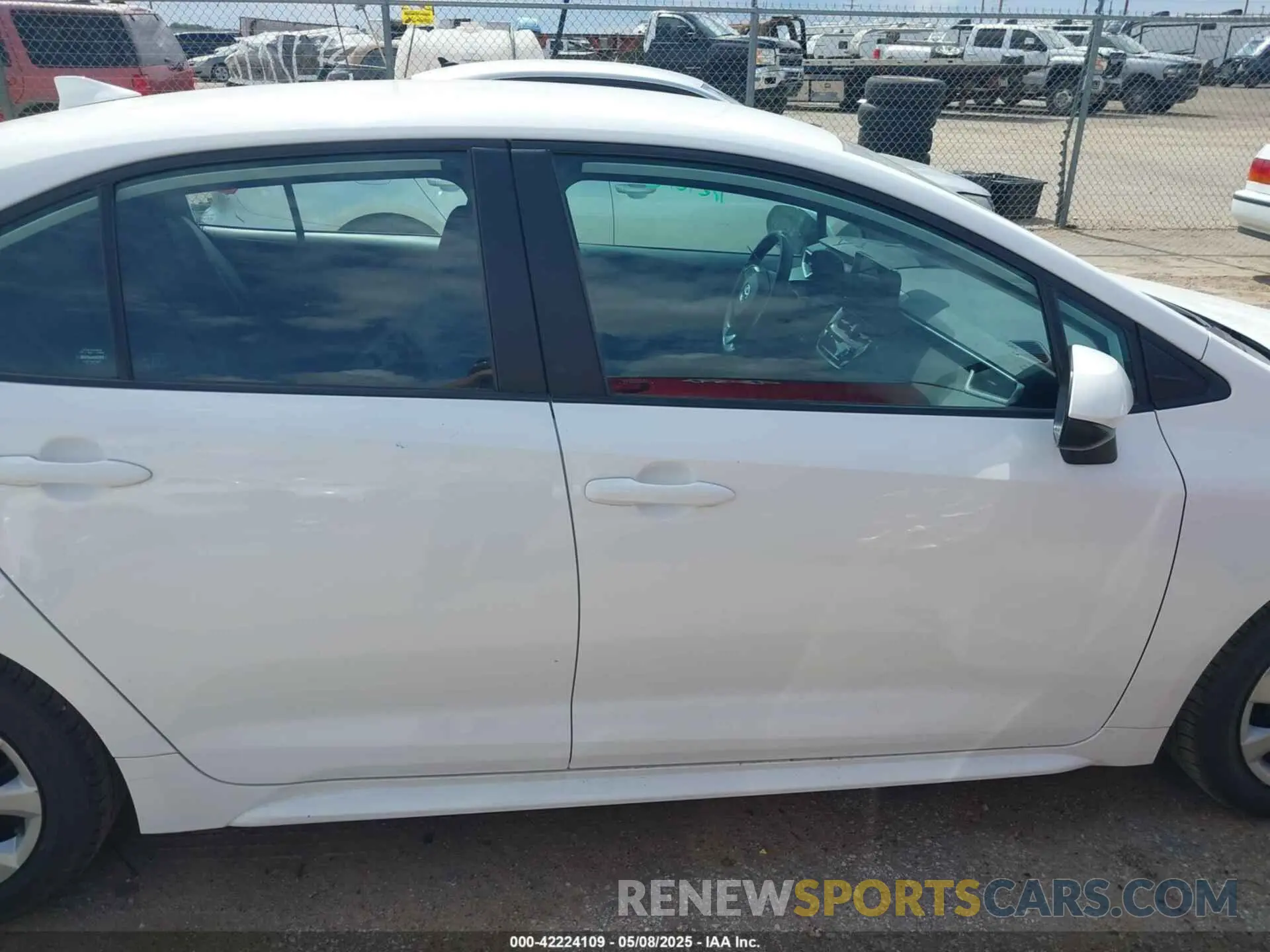 13 Photograph of a damaged car 5YFB4MDE3RP090192 TOYOTA COROLLA 2024