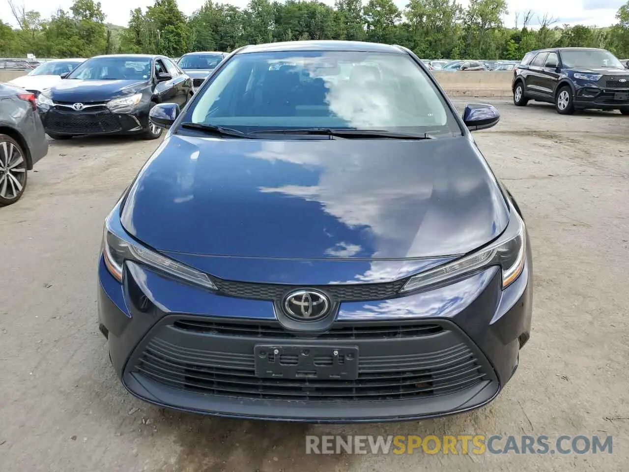5 Photograph of a damaged car 5YFB4MDE3RP105404 TOYOTA COROLLA 2024