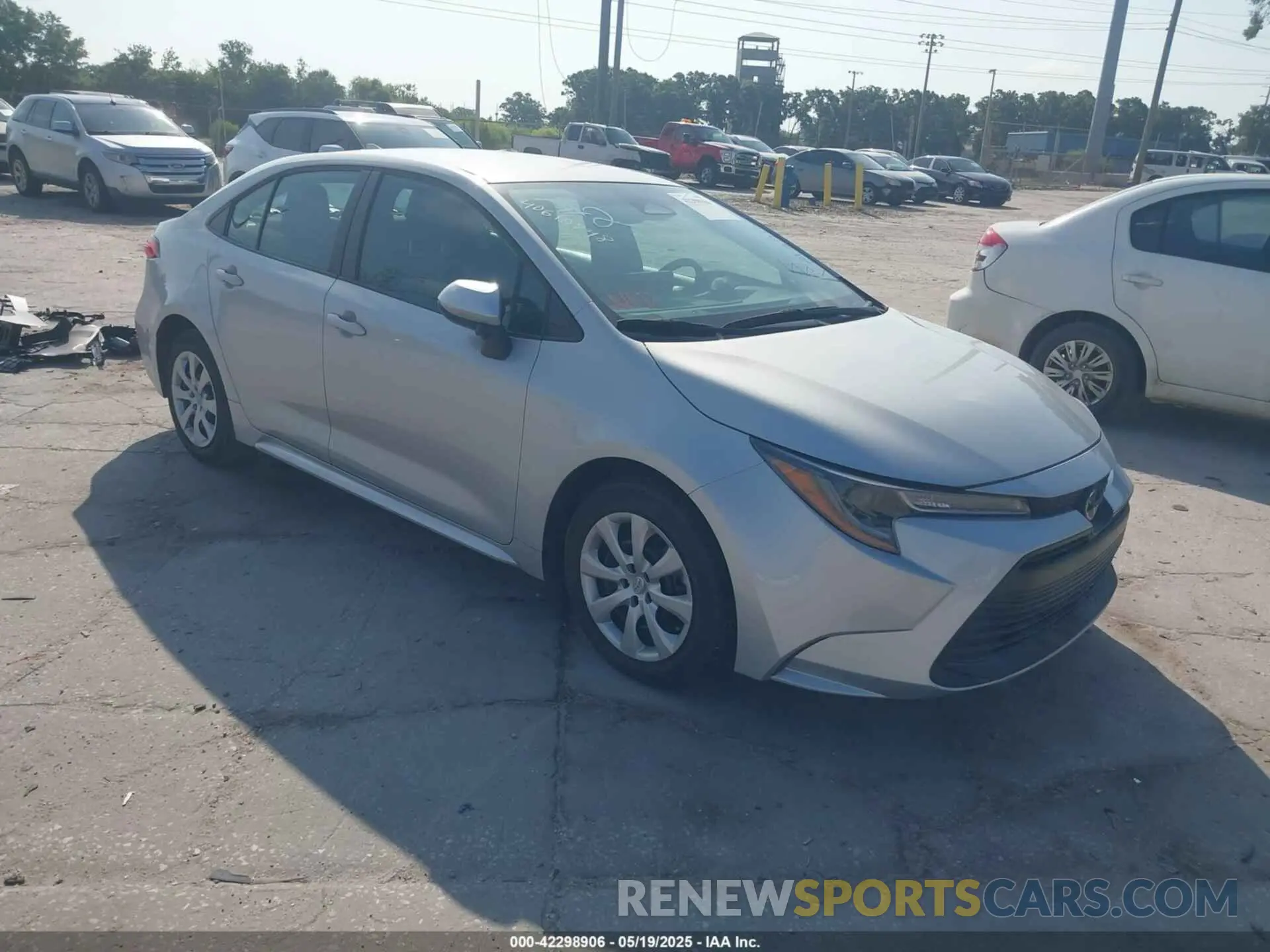 1 Photograph of a damaged car 5YFB4MDE3RP105998 TOYOTA COROLLA 2024