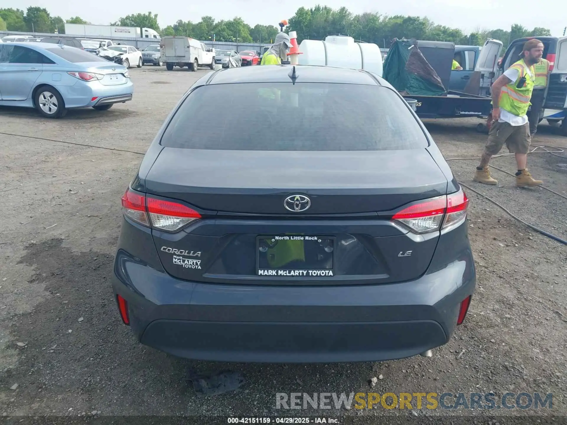 16 Photograph of a damaged car 5YFB4MDE3RP109873 TOYOTA COROLLA 2024
