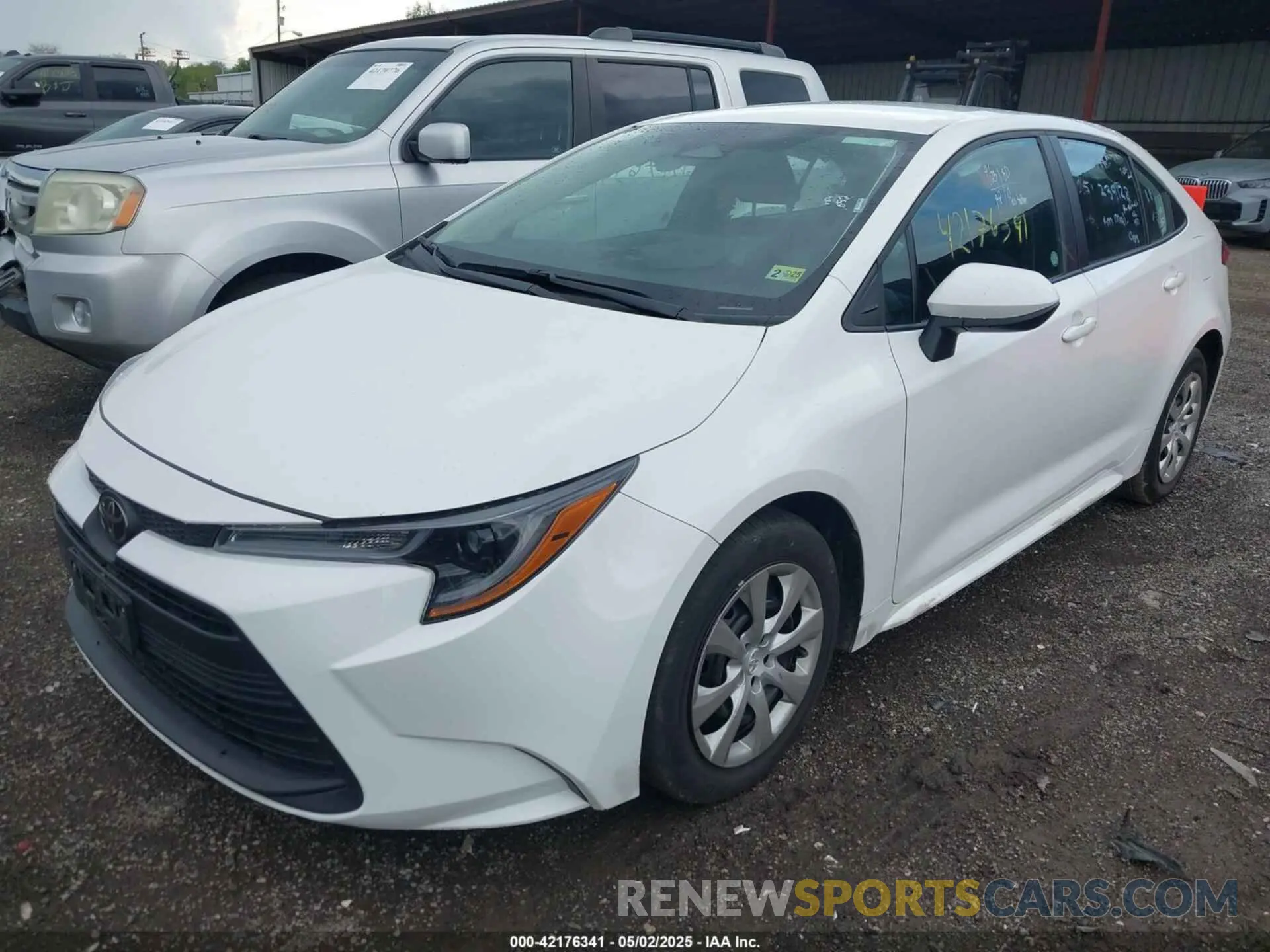 2 Photograph of a damaged car 5YFB4MDE3RP124194 TOYOTA COROLLA 2024