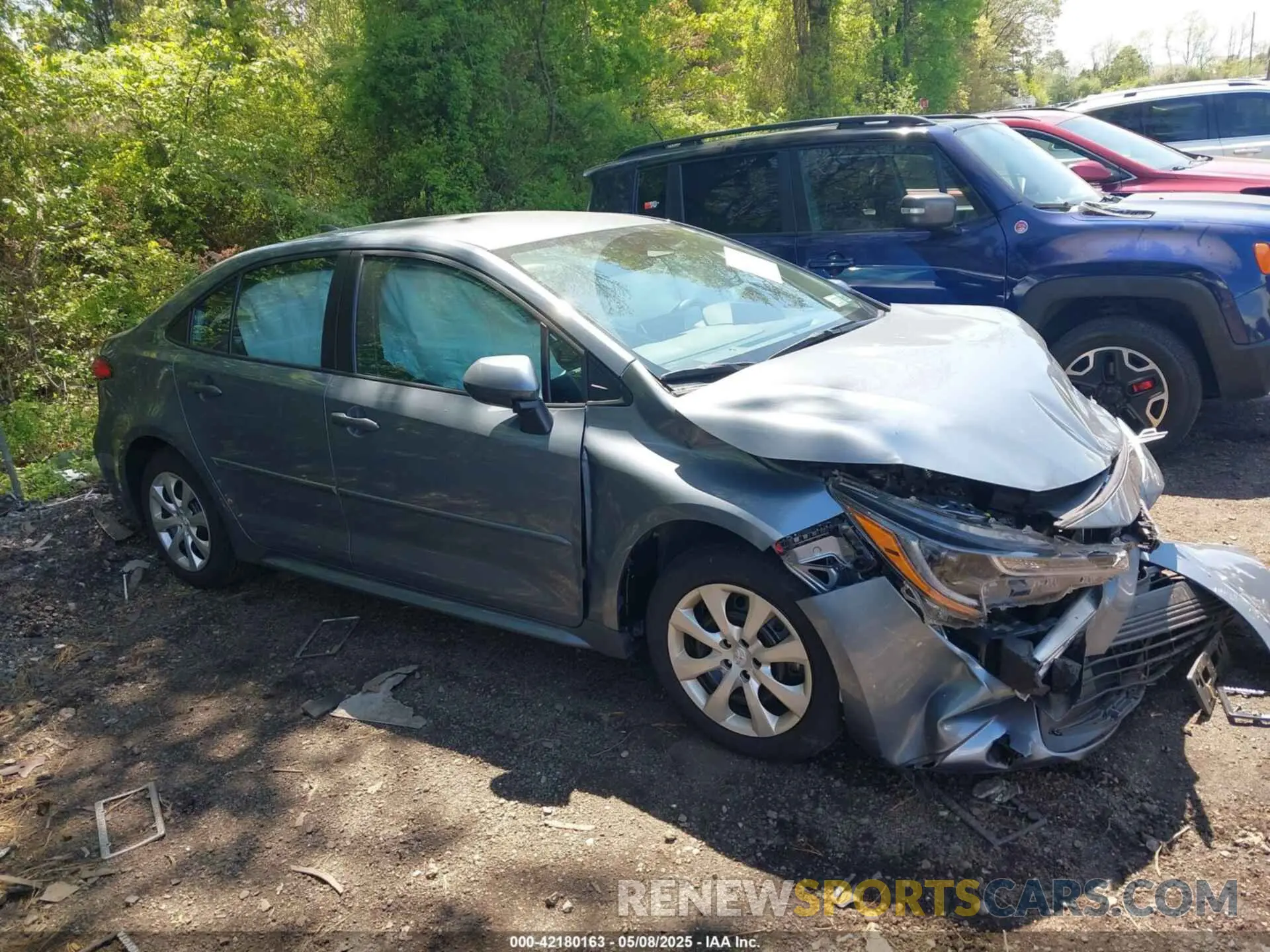 13 Photograph of a damaged car 5YFB4MDE3RP137186 TOYOTA COROLLA 2024