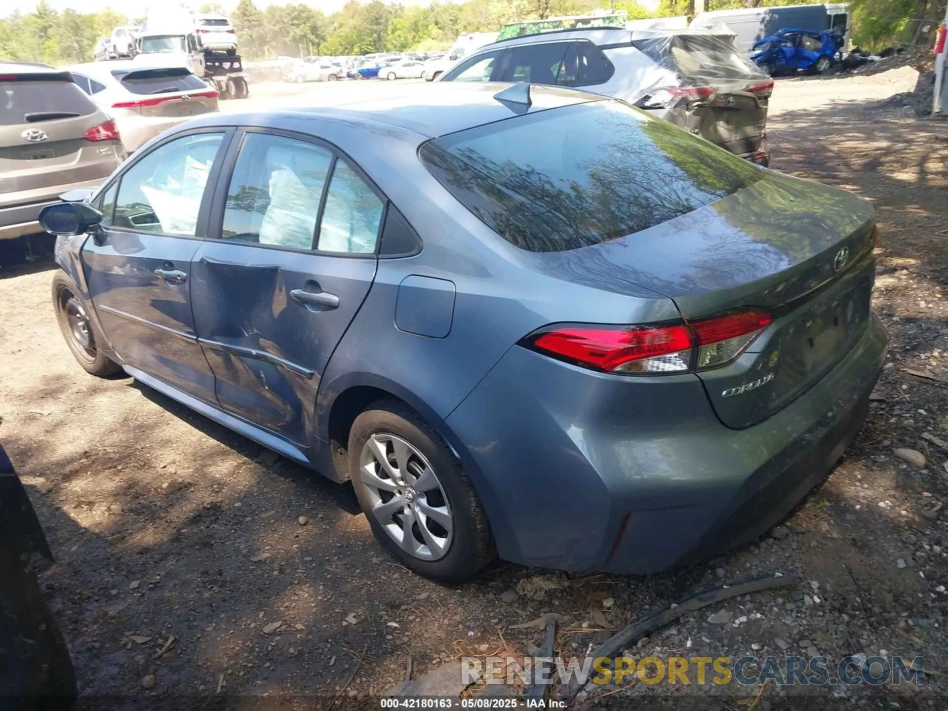 3 Photograph of a damaged car 5YFB4MDE3RP137186 TOYOTA COROLLA 2024