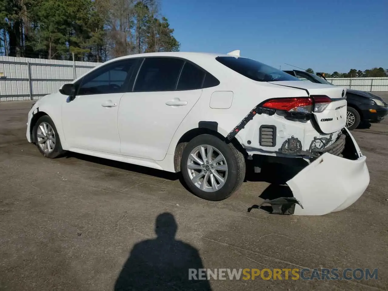 2 Photograph of a damaged car 5YFB4MDE3RP137835 TOYOTA COROLLA 2024