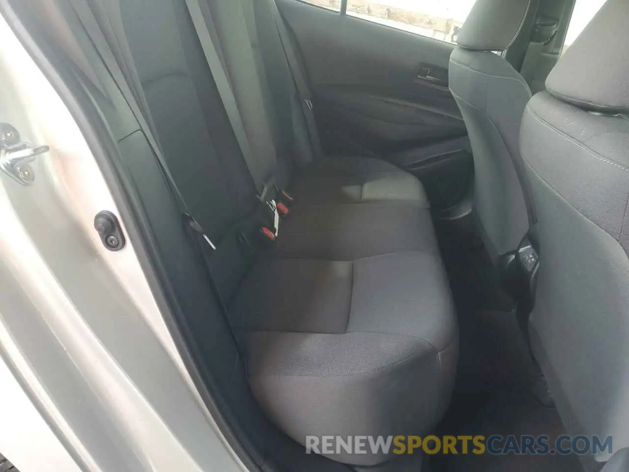 10 Photograph of a damaged car 5YFB4MDE3RP152299 TOYOTA COROLLA 2024
