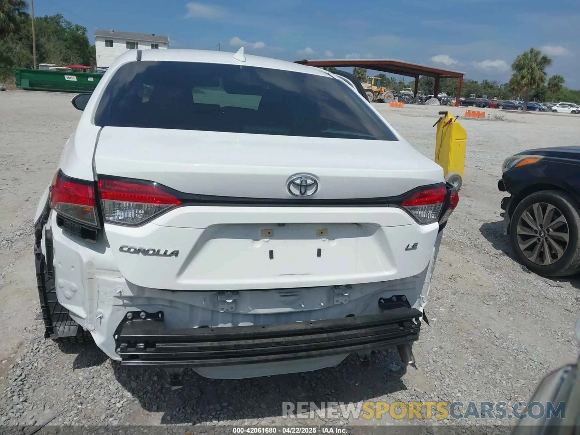 16 Photograph of a damaged car 5YFB4MDE3RP163478 TOYOTA COROLLA 2024