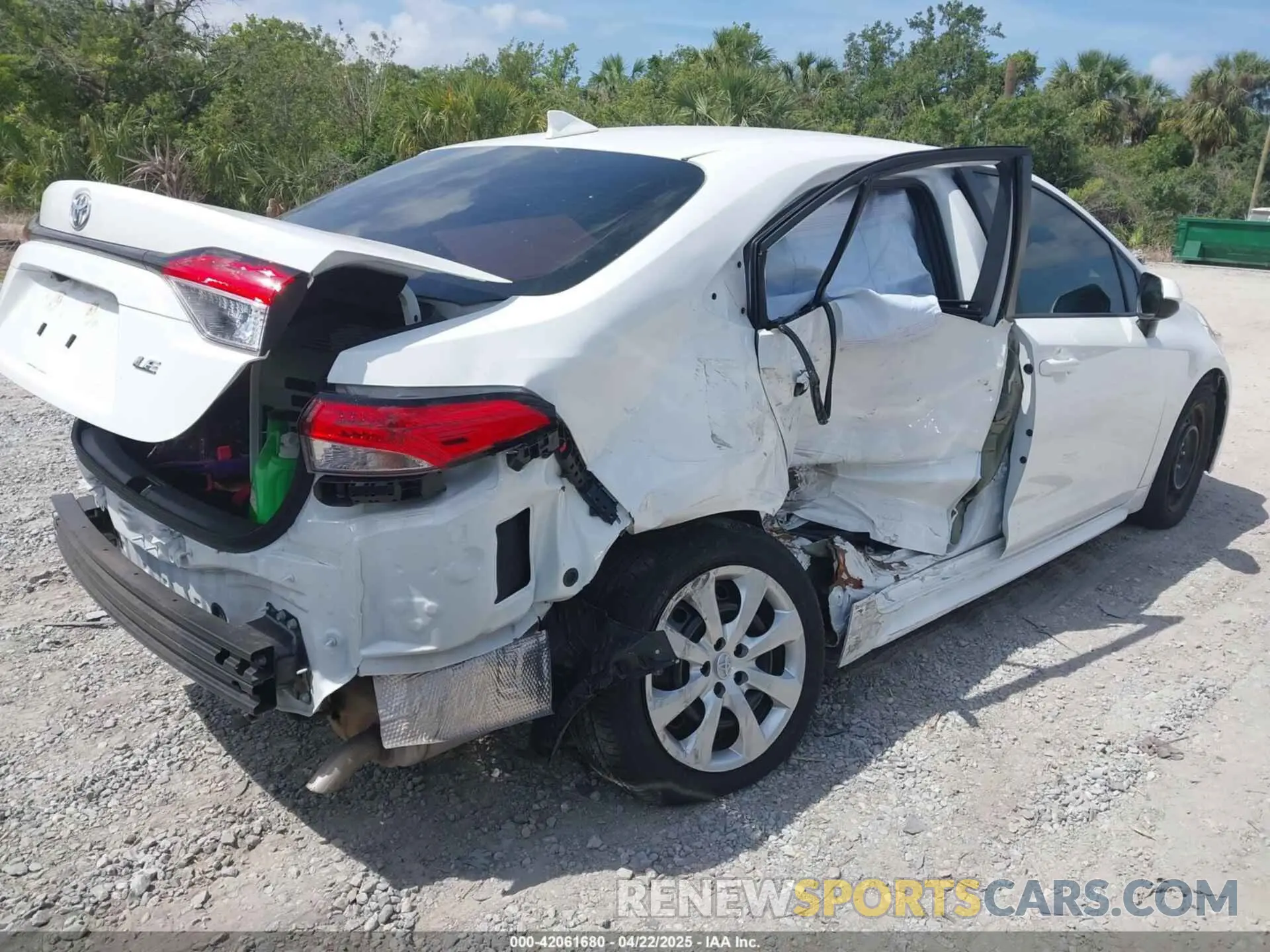 4 Photograph of a damaged car 5YFB4MDE3RP163478 TOYOTA COROLLA 2024