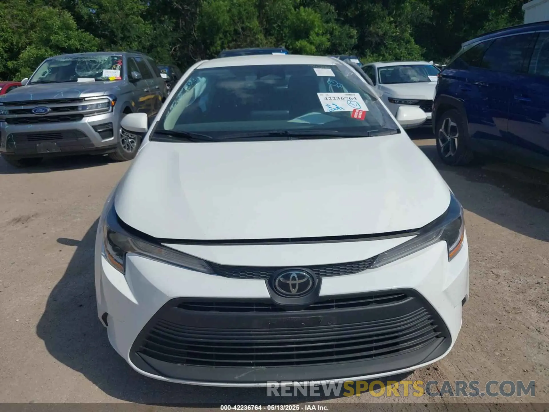 12 Photograph of a damaged car 5YFB4MDE3RP184136 TOYOTA COROLLA 2024
