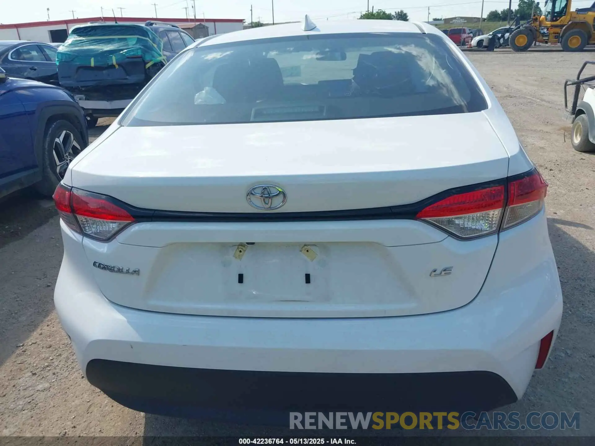 16 Photograph of a damaged car 5YFB4MDE3RP184136 TOYOTA COROLLA 2024
