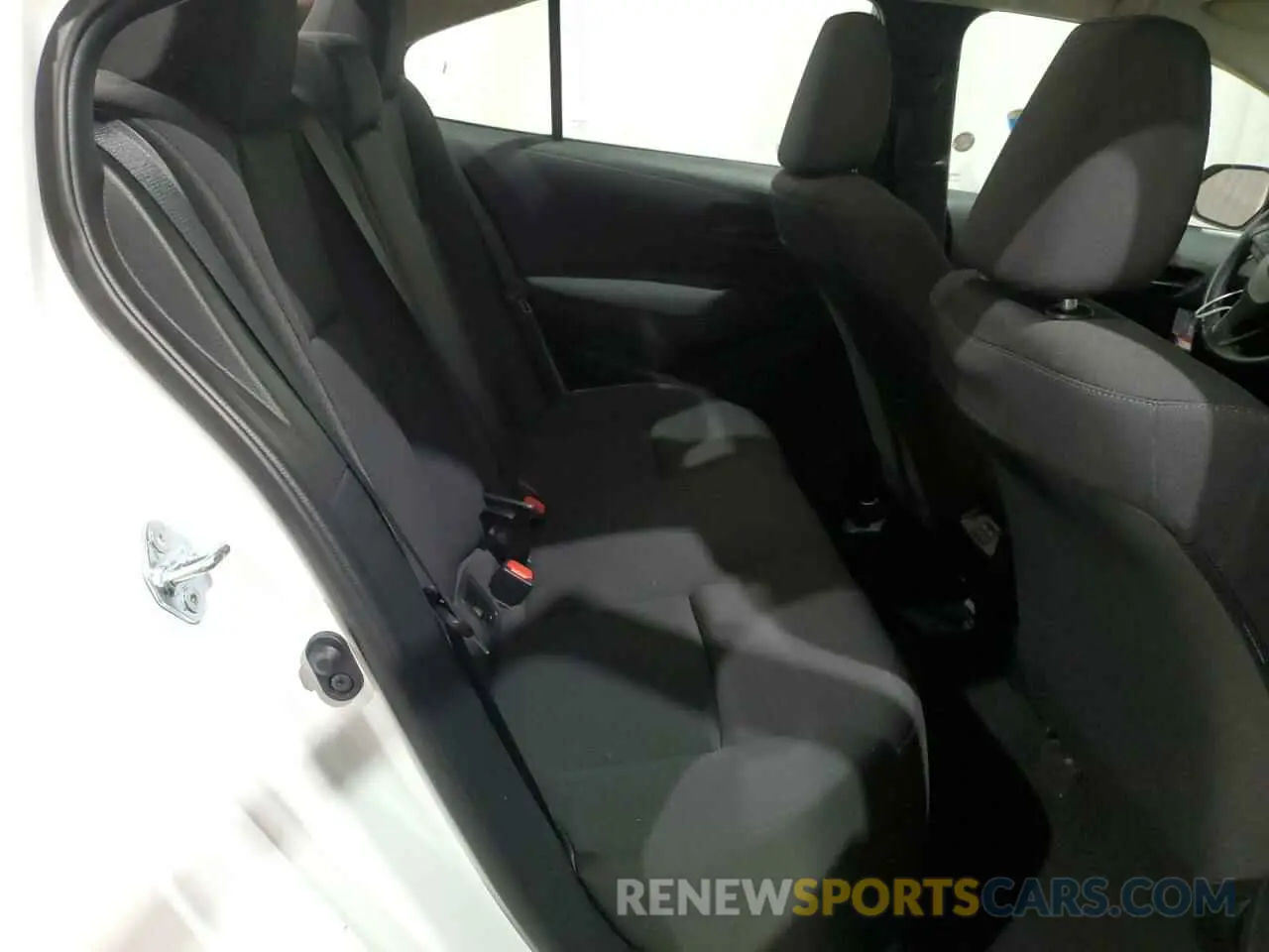 10 Photograph of a damaged car 5YFB4MDE3RP186260 TOYOTA COROLLA 2024