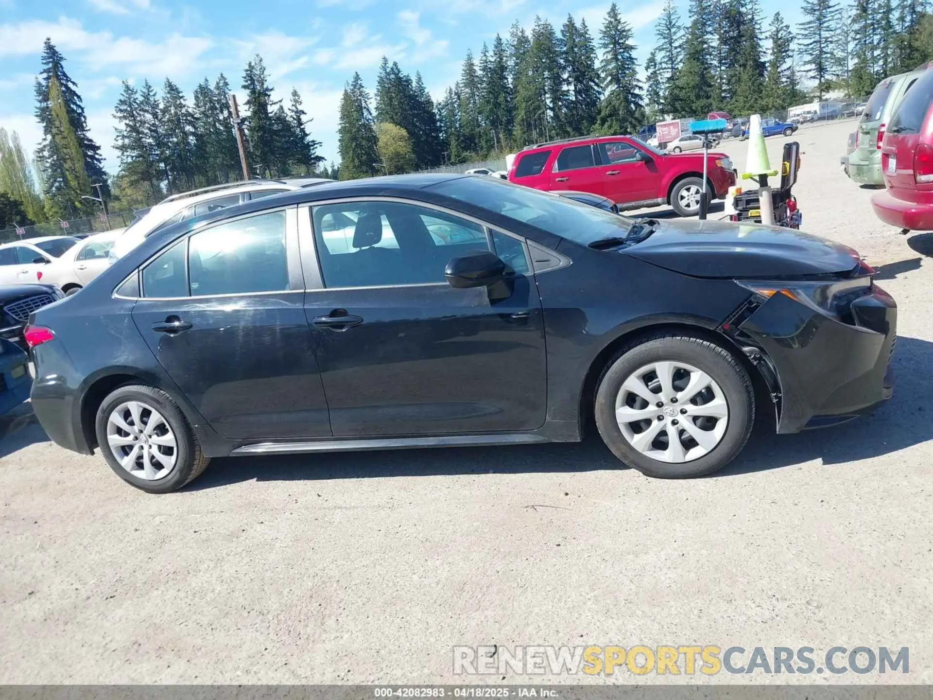 13 Photograph of a damaged car 5YFB4MDE3RP189899 TOYOTA COROLLA 2024
