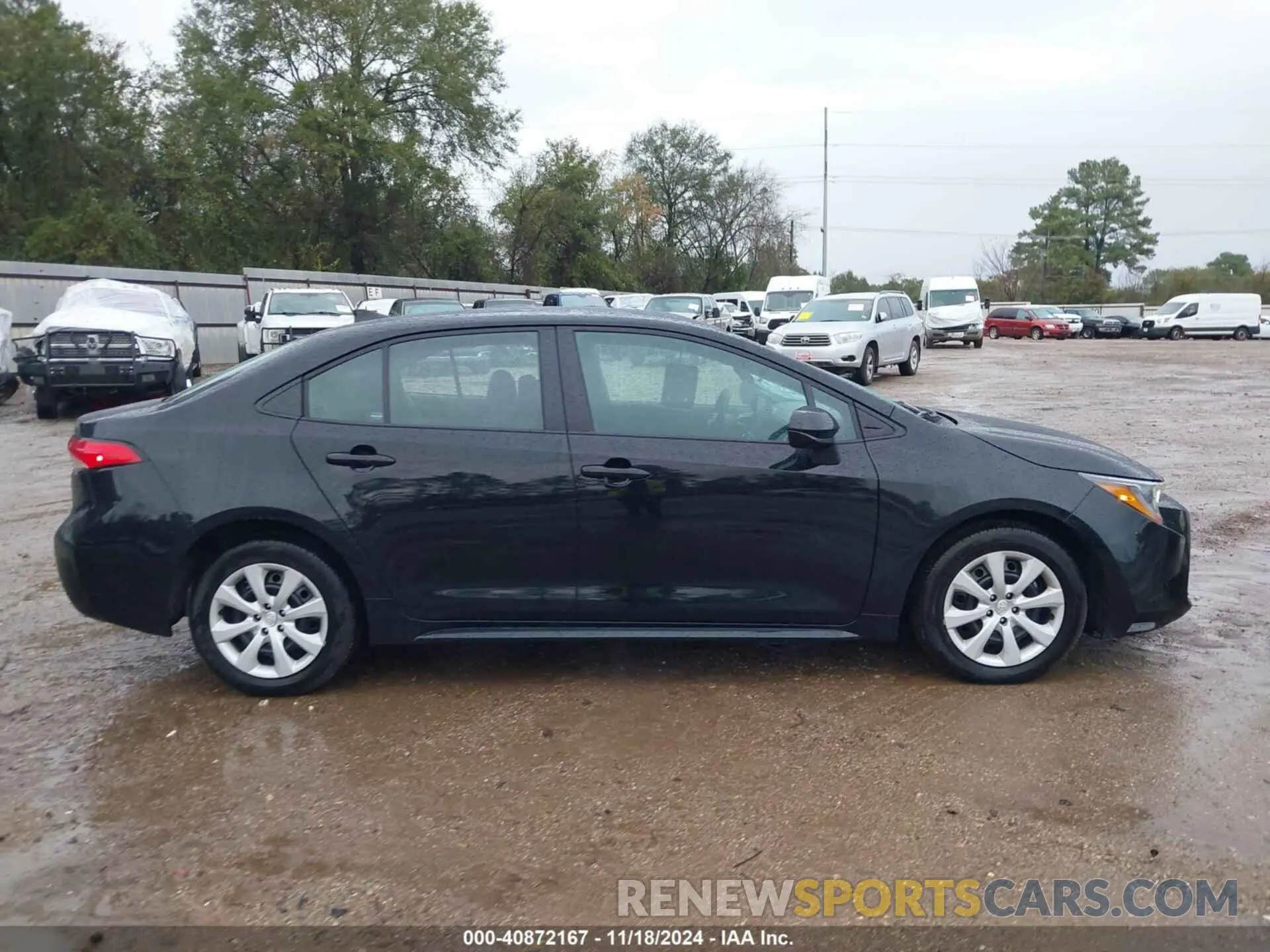 14 Photograph of a damaged car 5YFB4MDE3RP194293 TOYOTA COROLLA 2024