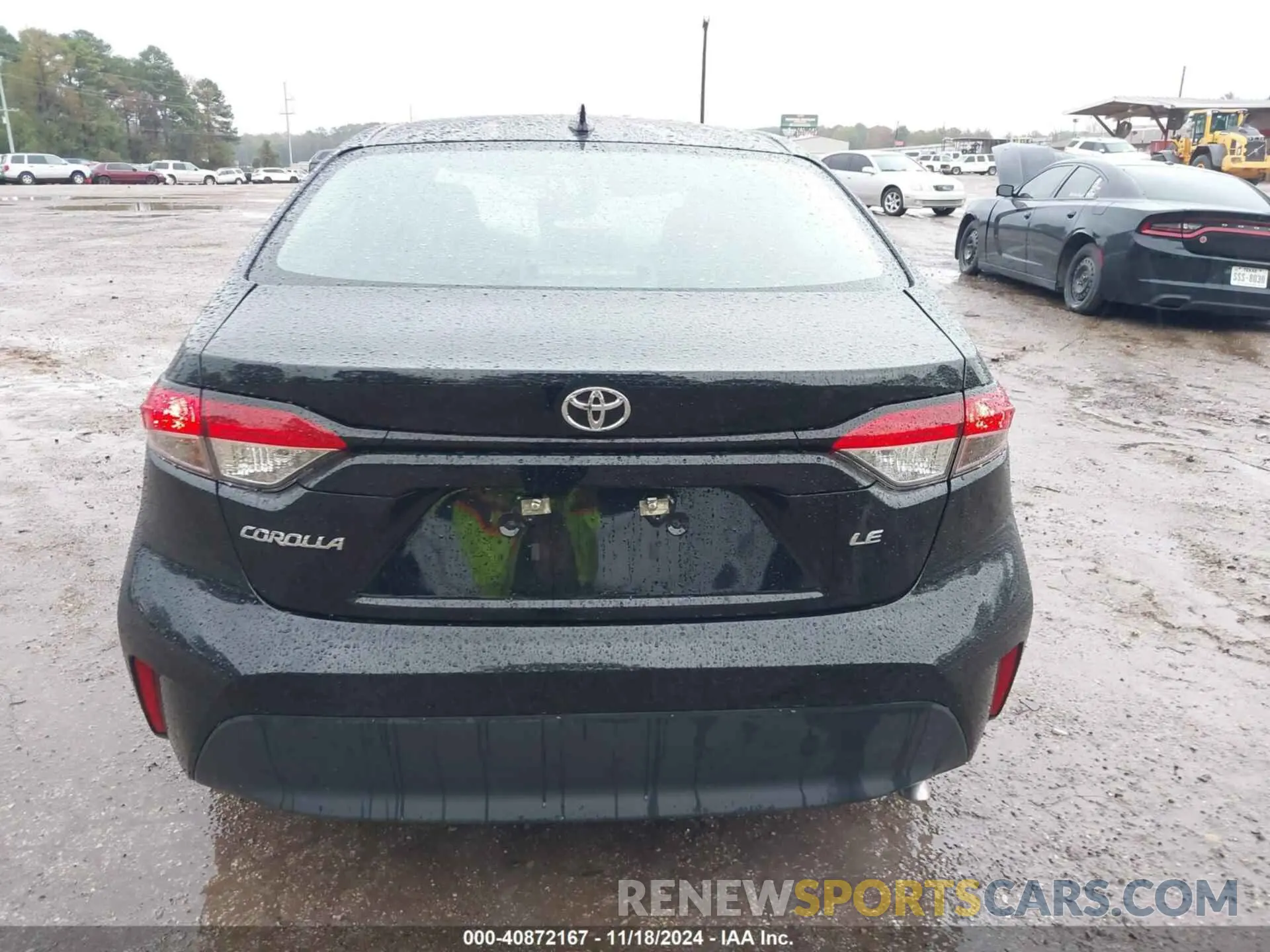 17 Photograph of a damaged car 5YFB4MDE3RP194293 TOYOTA COROLLA 2024