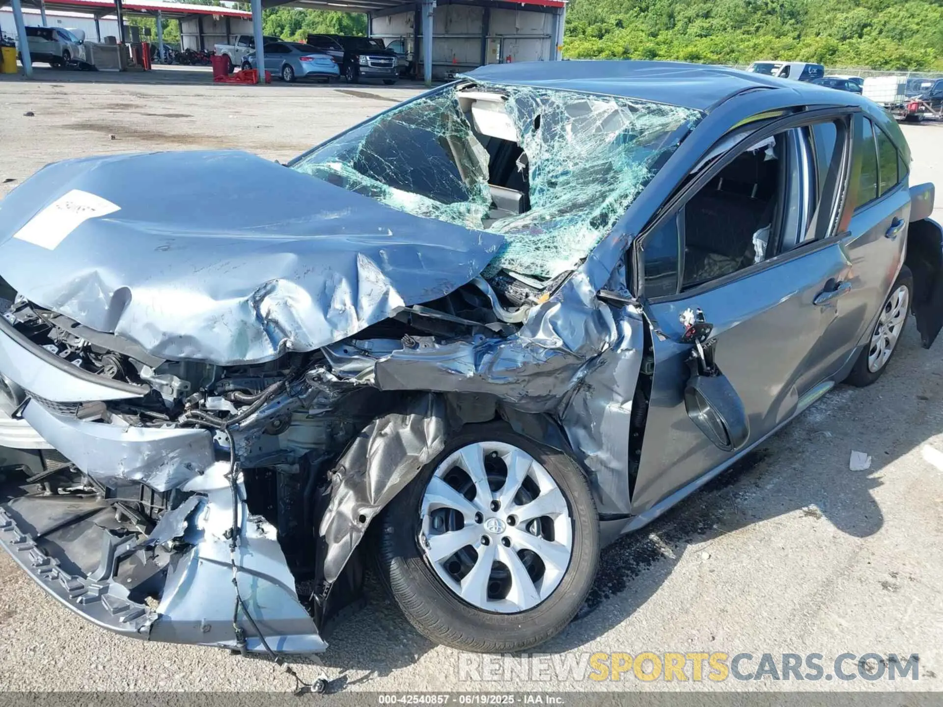 6 Photograph of a damaged car 5YFB4MDE4RP086717 TOYOTA COROLLA 2024