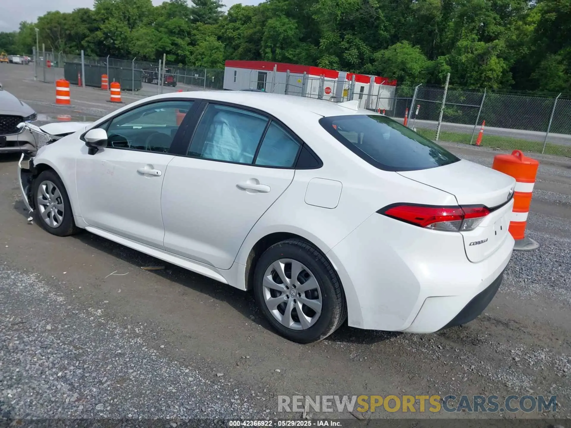 3 Photograph of a damaged car 5YFB4MDE4RP090590 TOYOTA COROLLA 2024