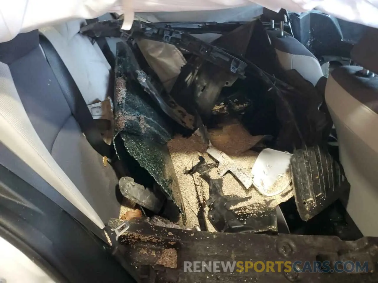 10 Photograph of a damaged car 5YFB4MDE4RP101698 TOYOTA COROLLA 2024
