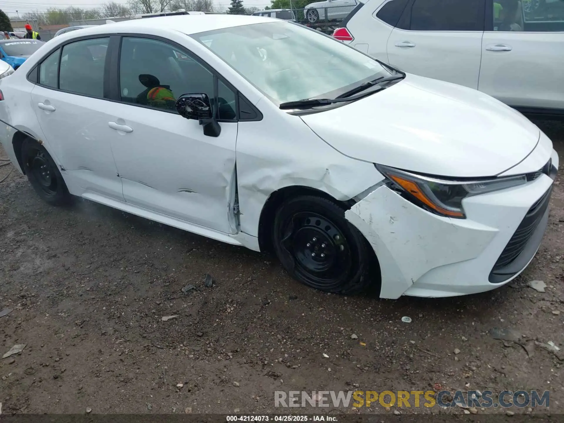 6 Photograph of a damaged car 5YFB4MDE4RP128125 TOYOTA COROLLA 2024