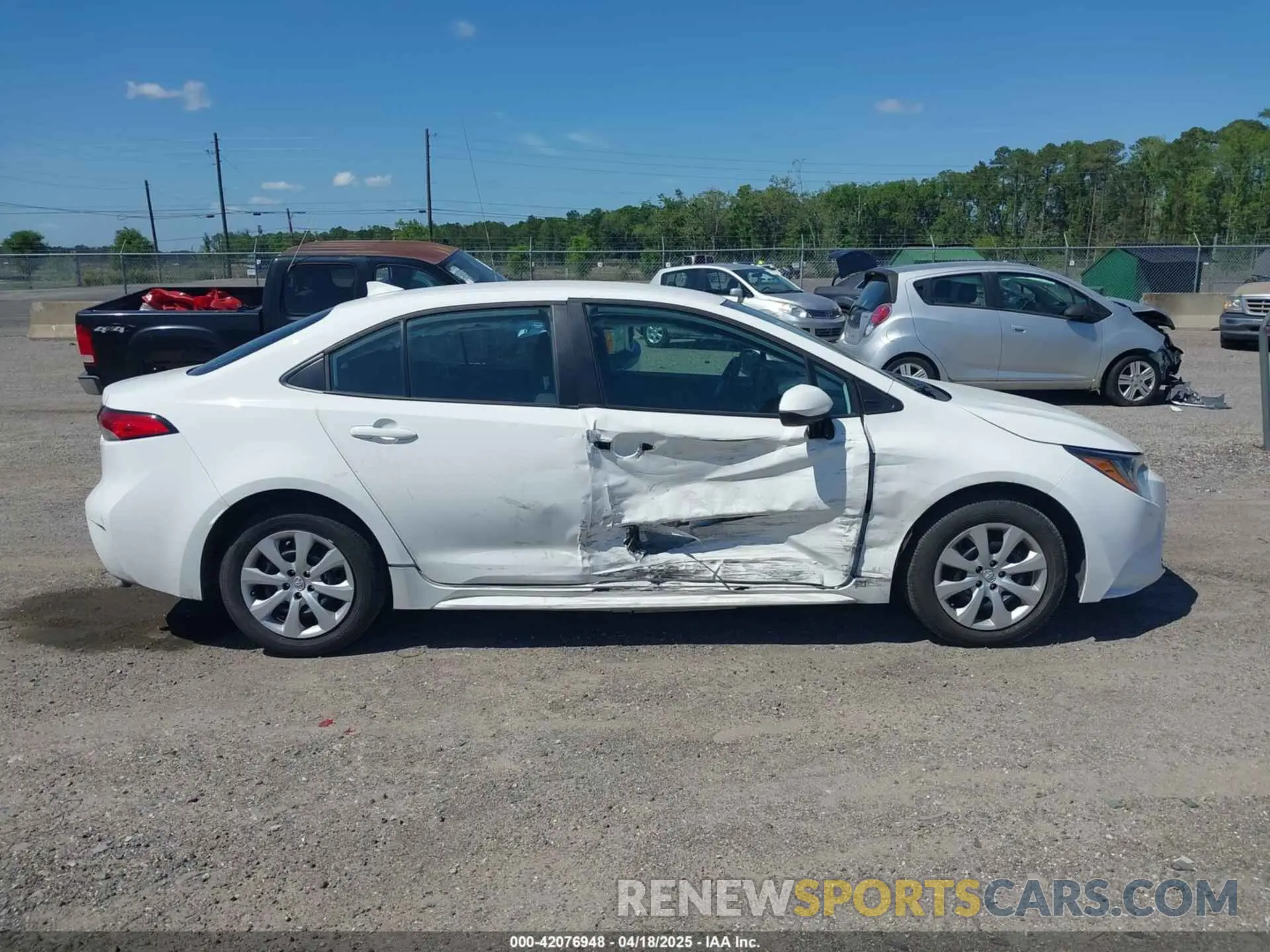 13 Photograph of a damaged car 5YFB4MDE4RP144938 TOYOTA COROLLA 2024