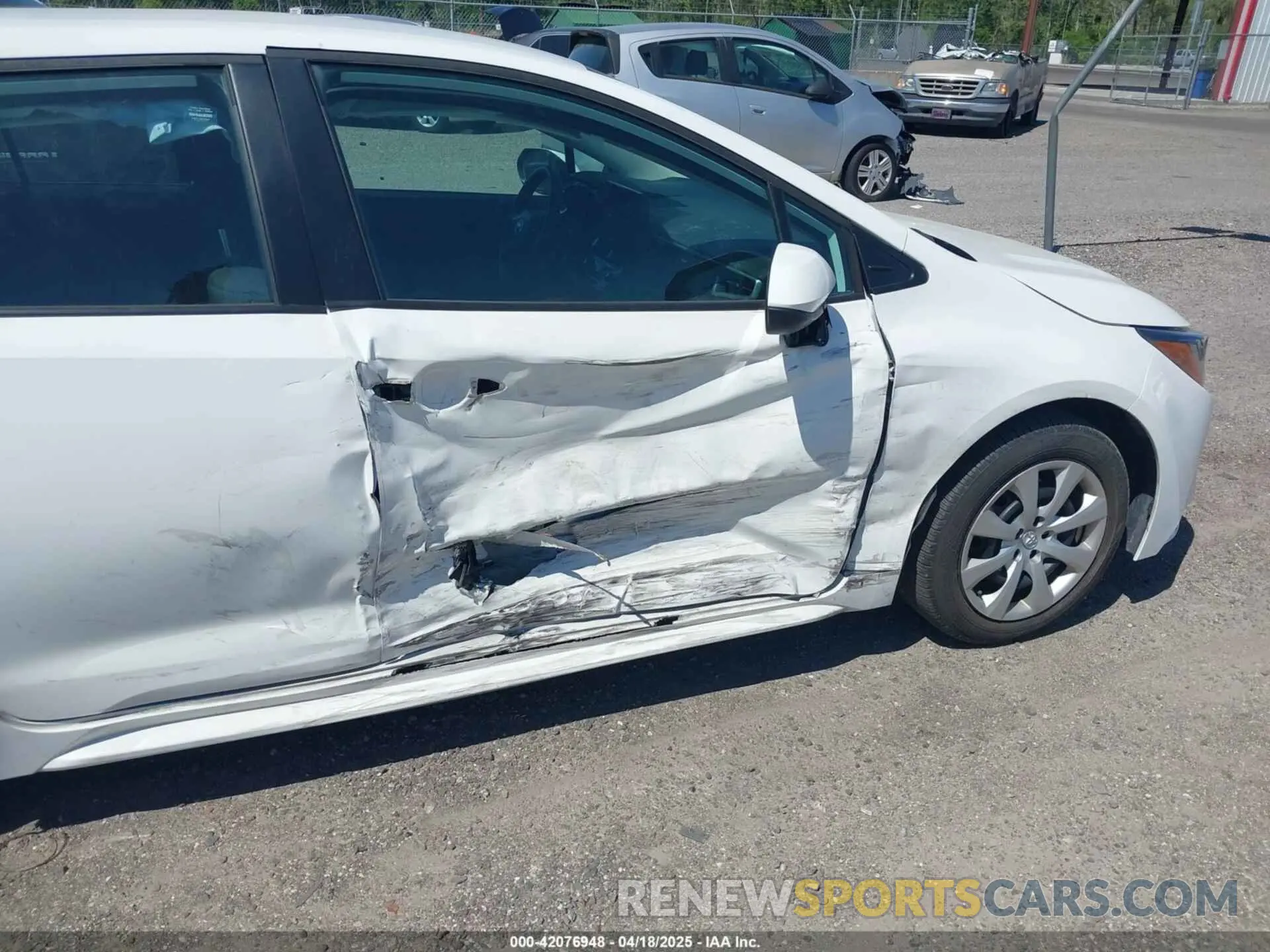 6 Photograph of a damaged car 5YFB4MDE4RP144938 TOYOTA COROLLA 2024