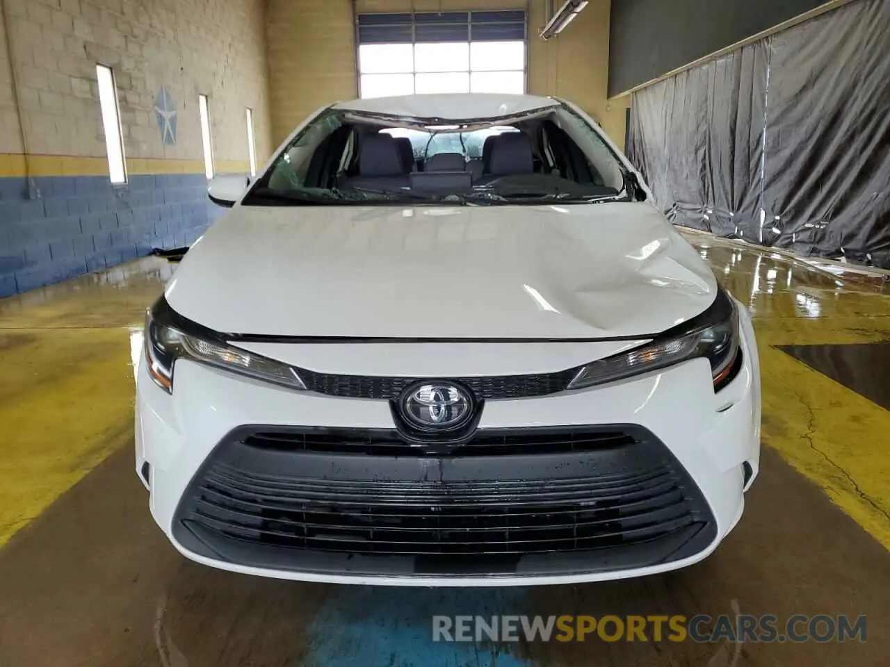 5 Photograph of a damaged car 5YFB4MDE4RP194187 TOYOTA COROLLA 2024