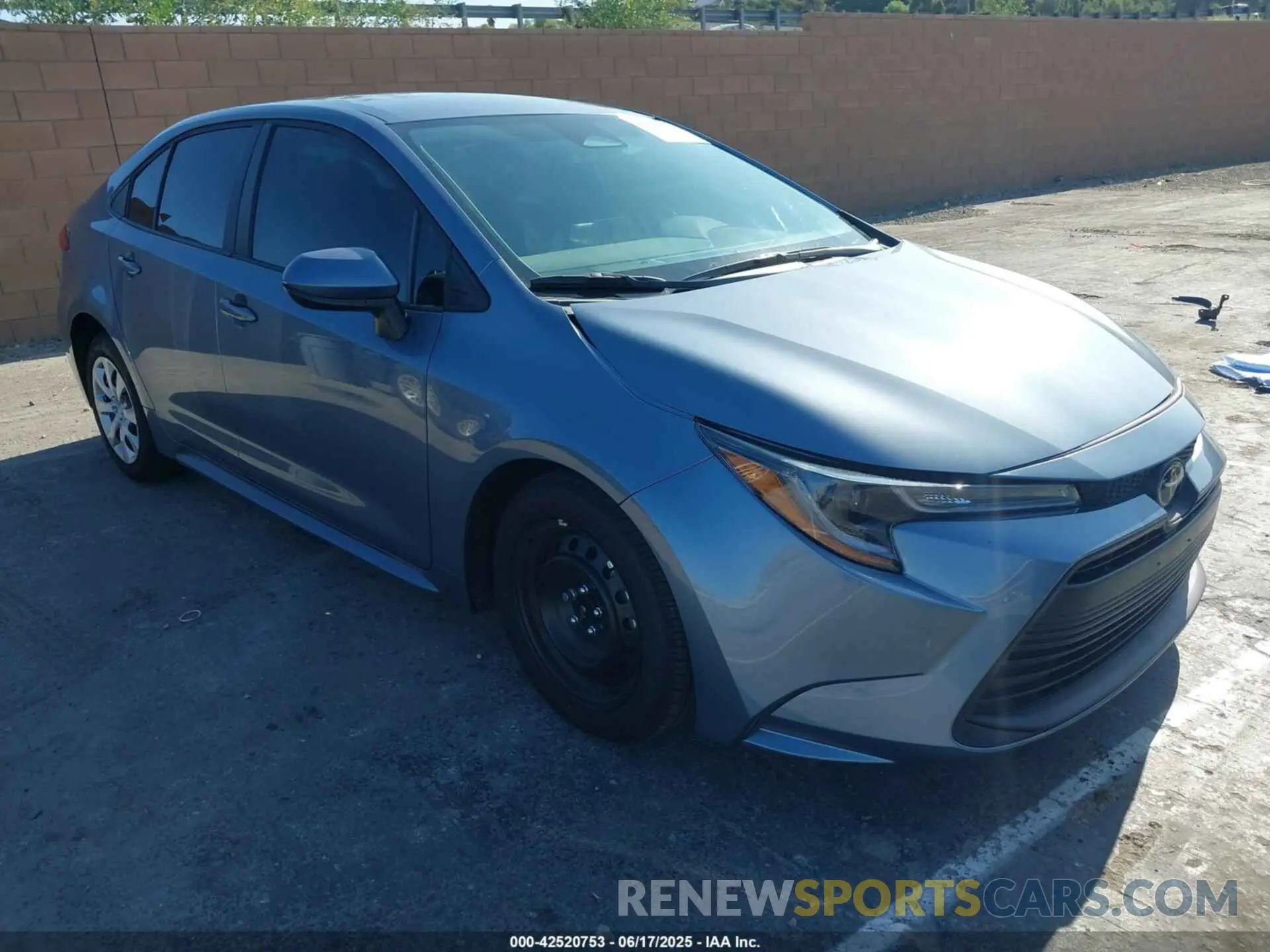 1 Photograph of a damaged car 5YFB4MDE4RP196585 TOYOTA COROLLA 2024