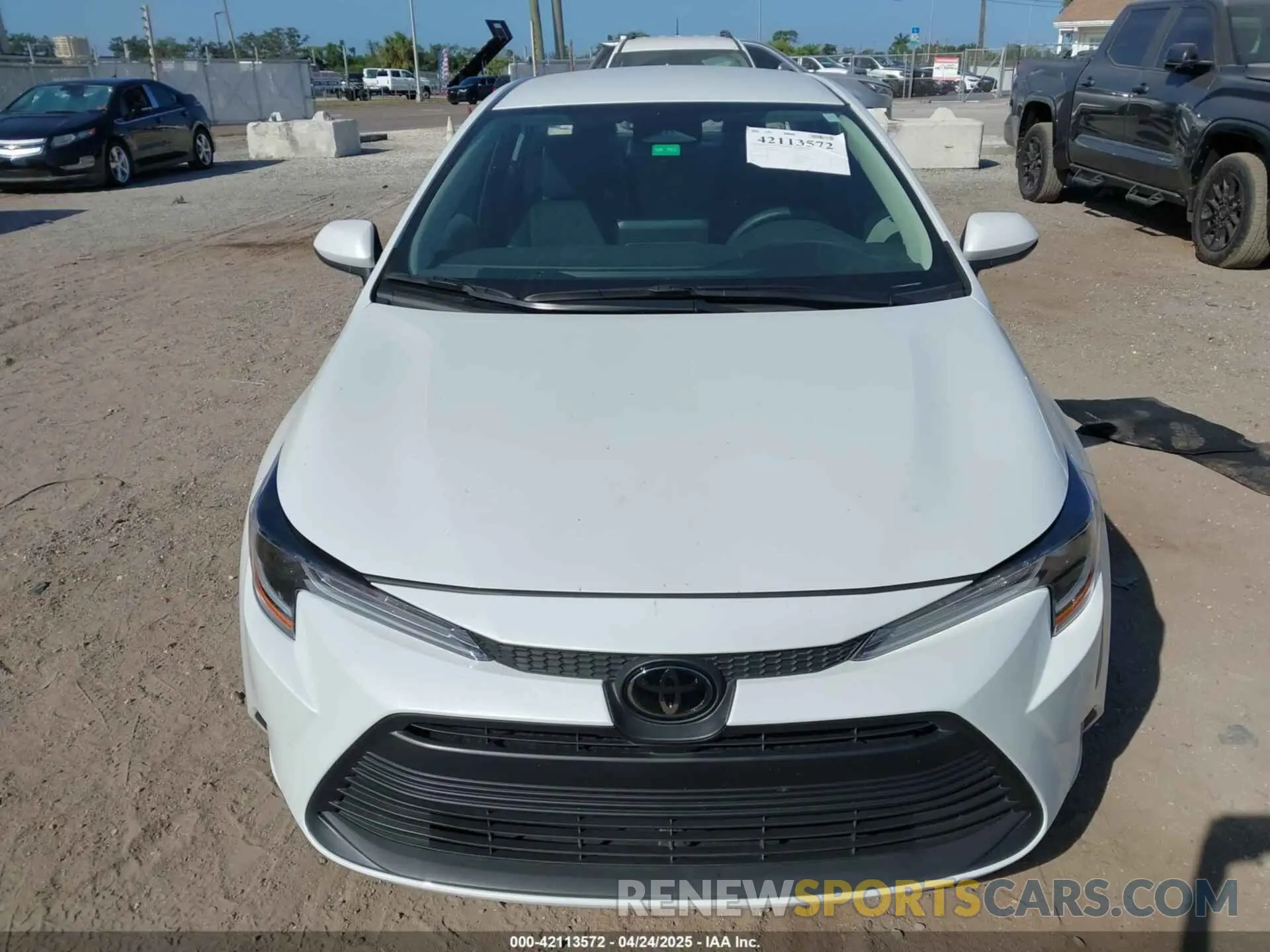 12 Photograph of a damaged car 5YFB4MDE4RP206788 TOYOTA COROLLA 2024