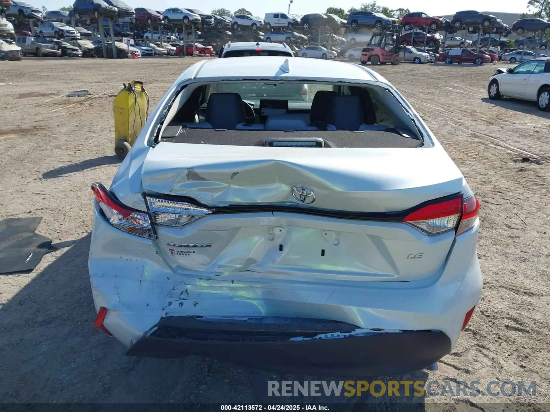 16 Photograph of a damaged car 5YFB4MDE4RP206788 TOYOTA COROLLA 2024
