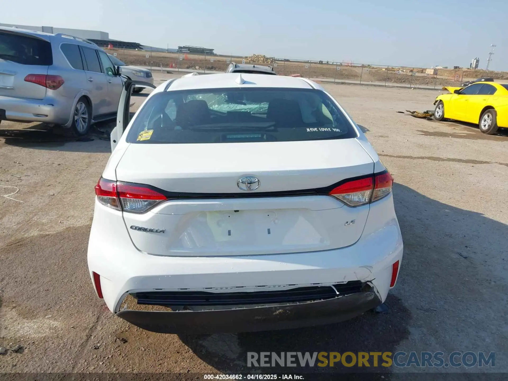 17 Photograph of a damaged car 5YFB4MDE5RP159223 TOYOTA COROLLA 2024