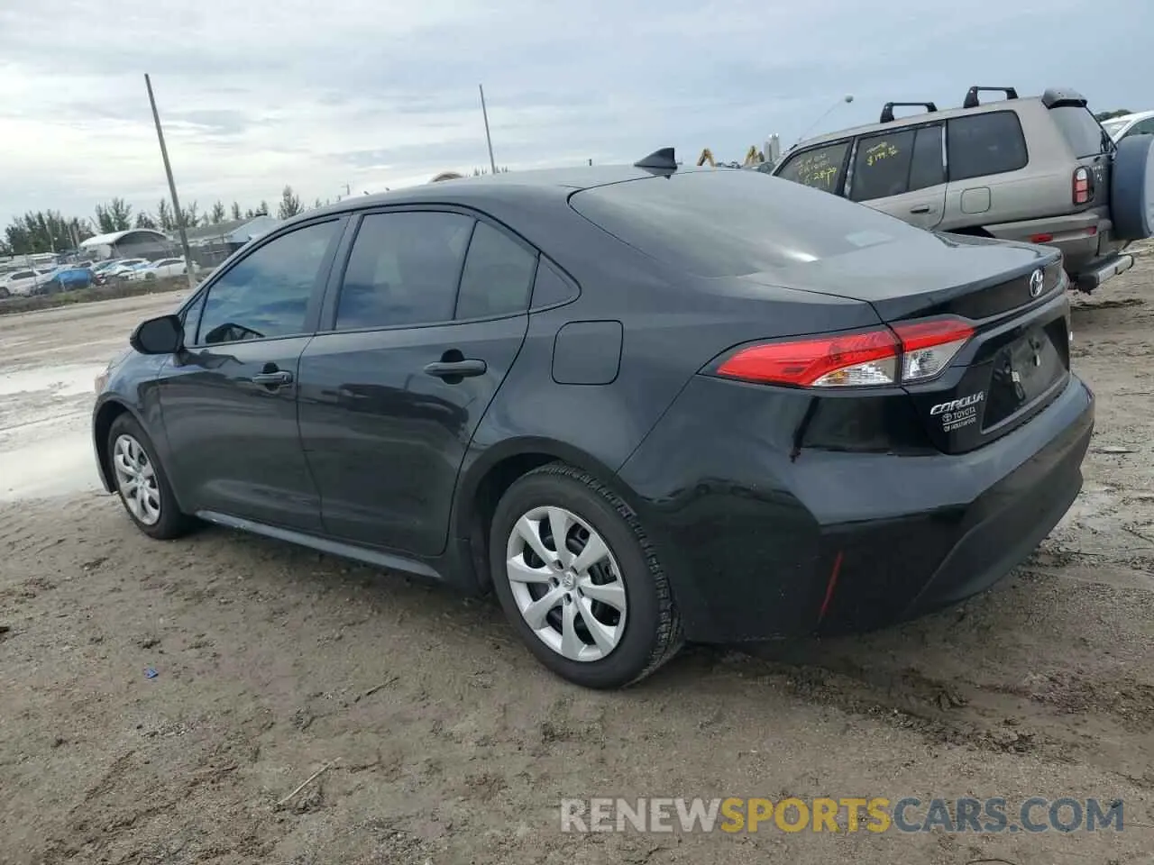 2 Photograph of a damaged car 5YFB4MDE5RP167693 TOYOTA COROLLA 2024