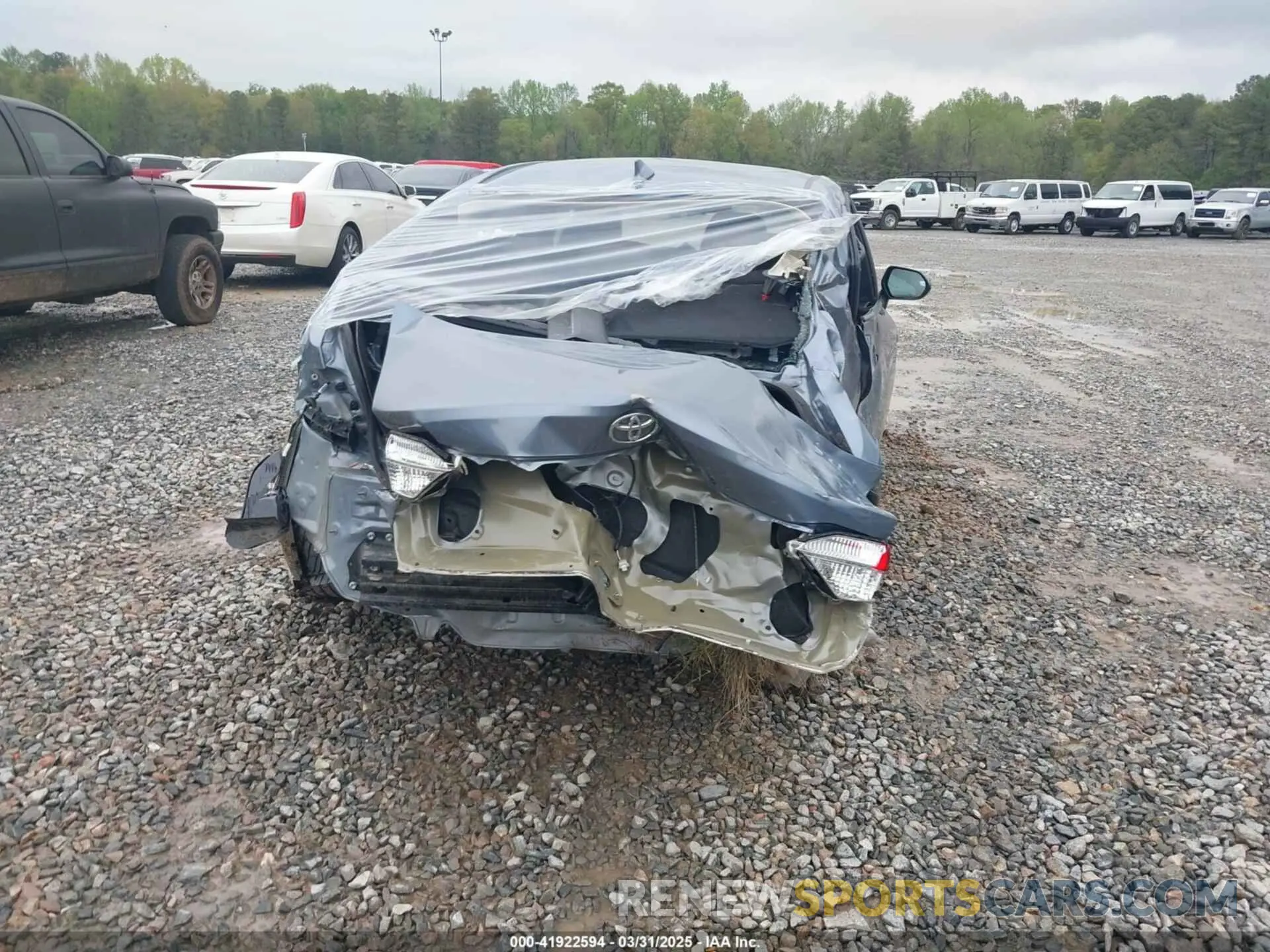 16 Photograph of a damaged car 5YFB4MDE5RP170447 TOYOTA COROLLA 2024