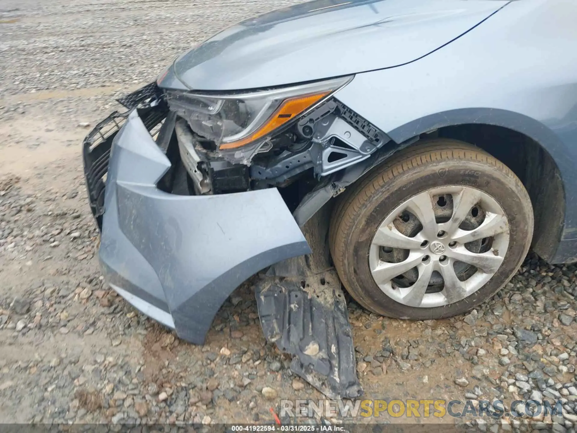 17 Photograph of a damaged car 5YFB4MDE5RP170447 TOYOTA COROLLA 2024
