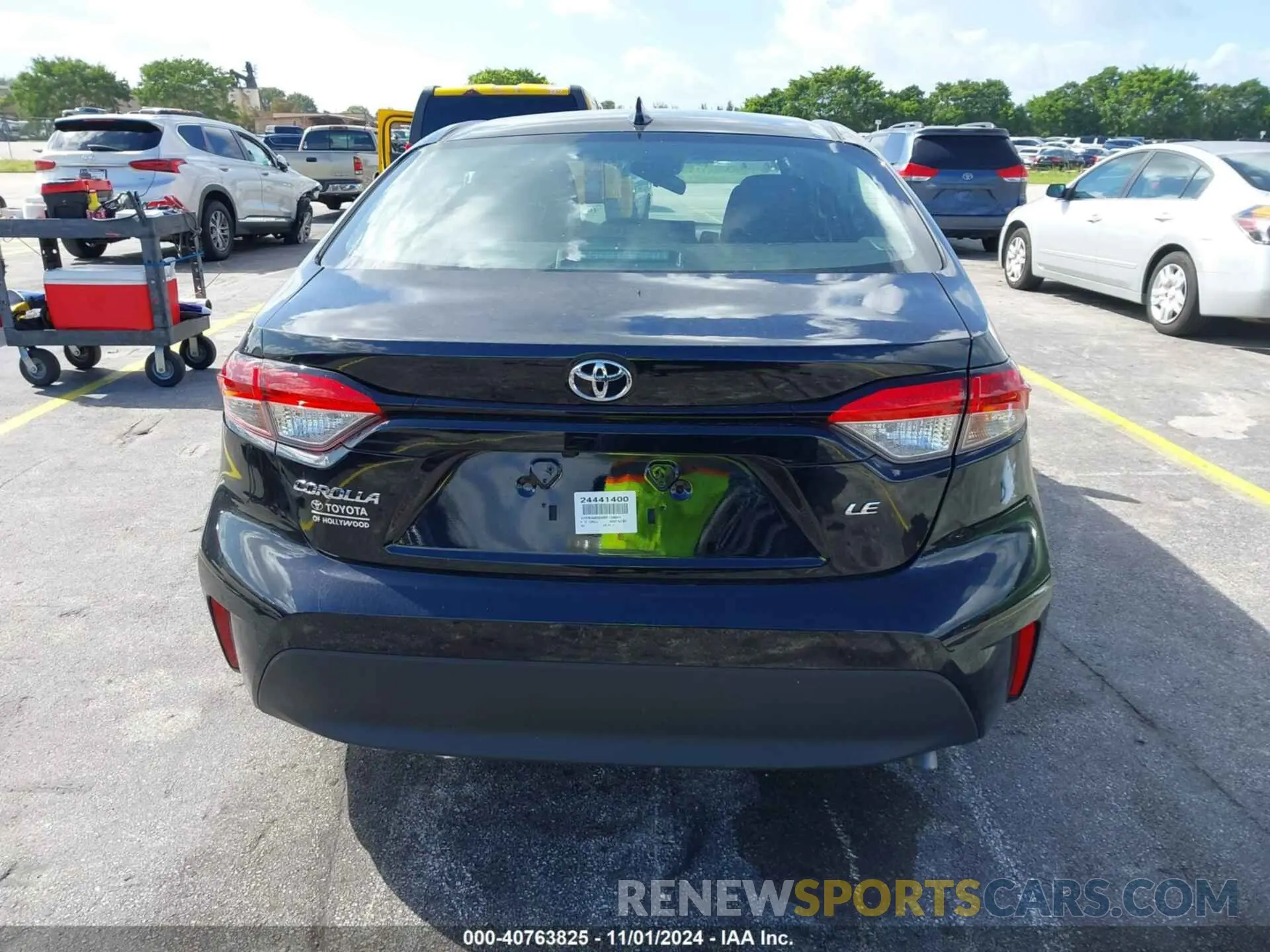 17 Photograph of a damaged car 5YFB4MDE6RP139644 TOYOTA COROLLA 2024