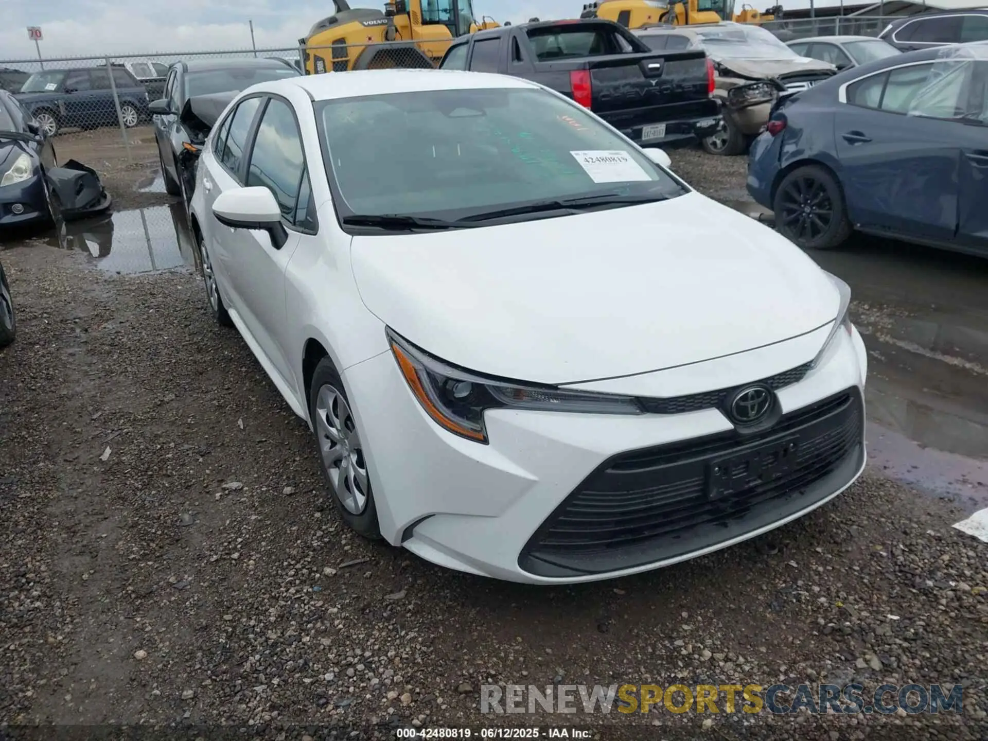 1 Photograph of a damaged car 5YFB4MDE6RP191713 TOYOTA COROLLA 2024
