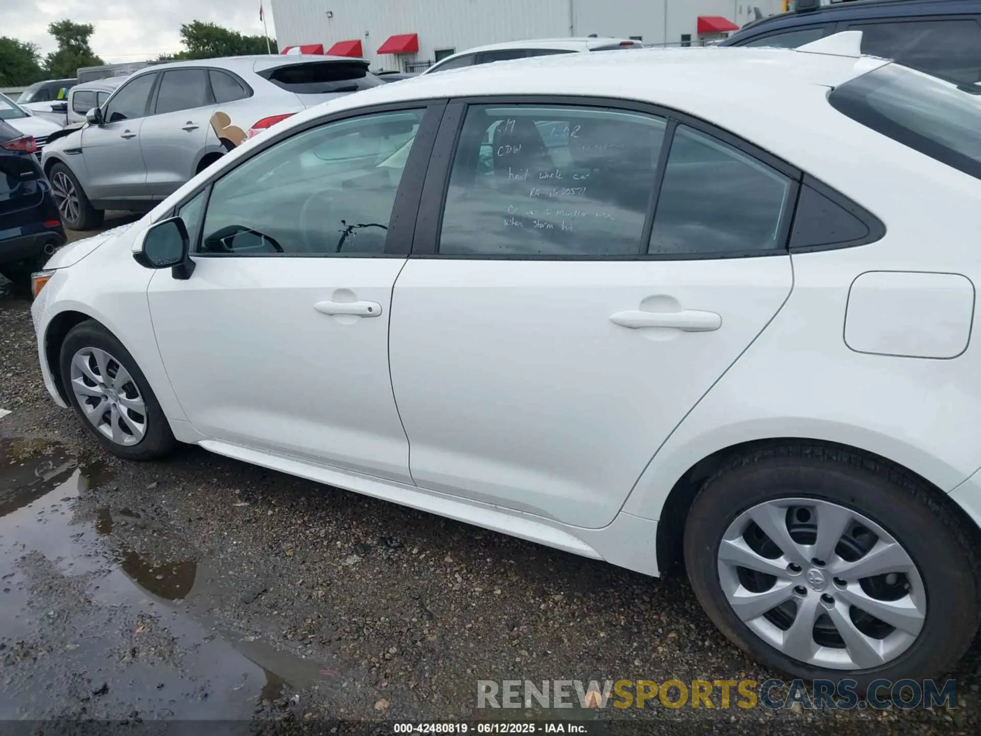 14 Photograph of a damaged car 5YFB4MDE6RP191713 TOYOTA COROLLA 2024