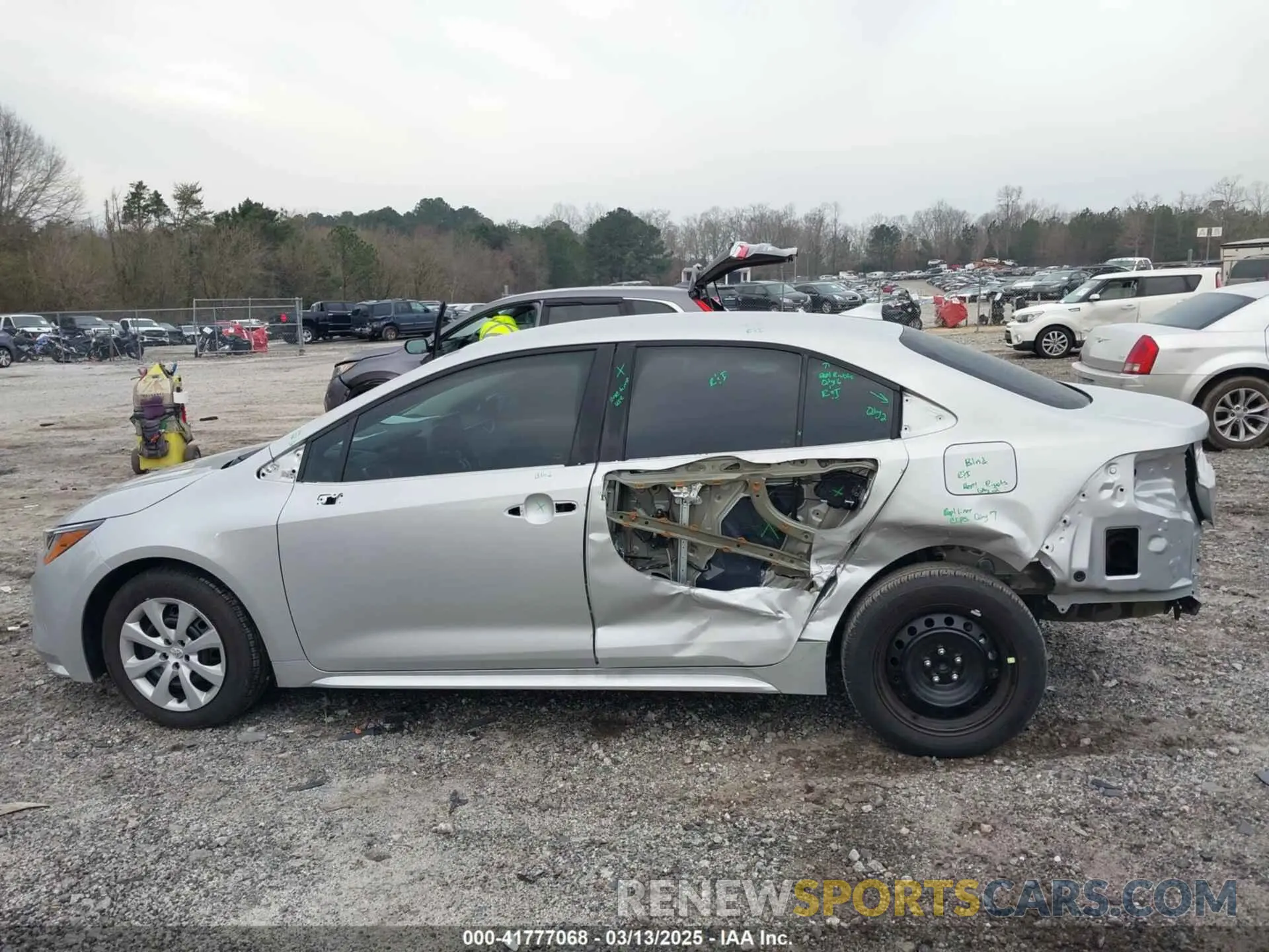 14 Photograph of a damaged car 5YFB4MDE6RP224757 TOYOTA COROLLA 2024