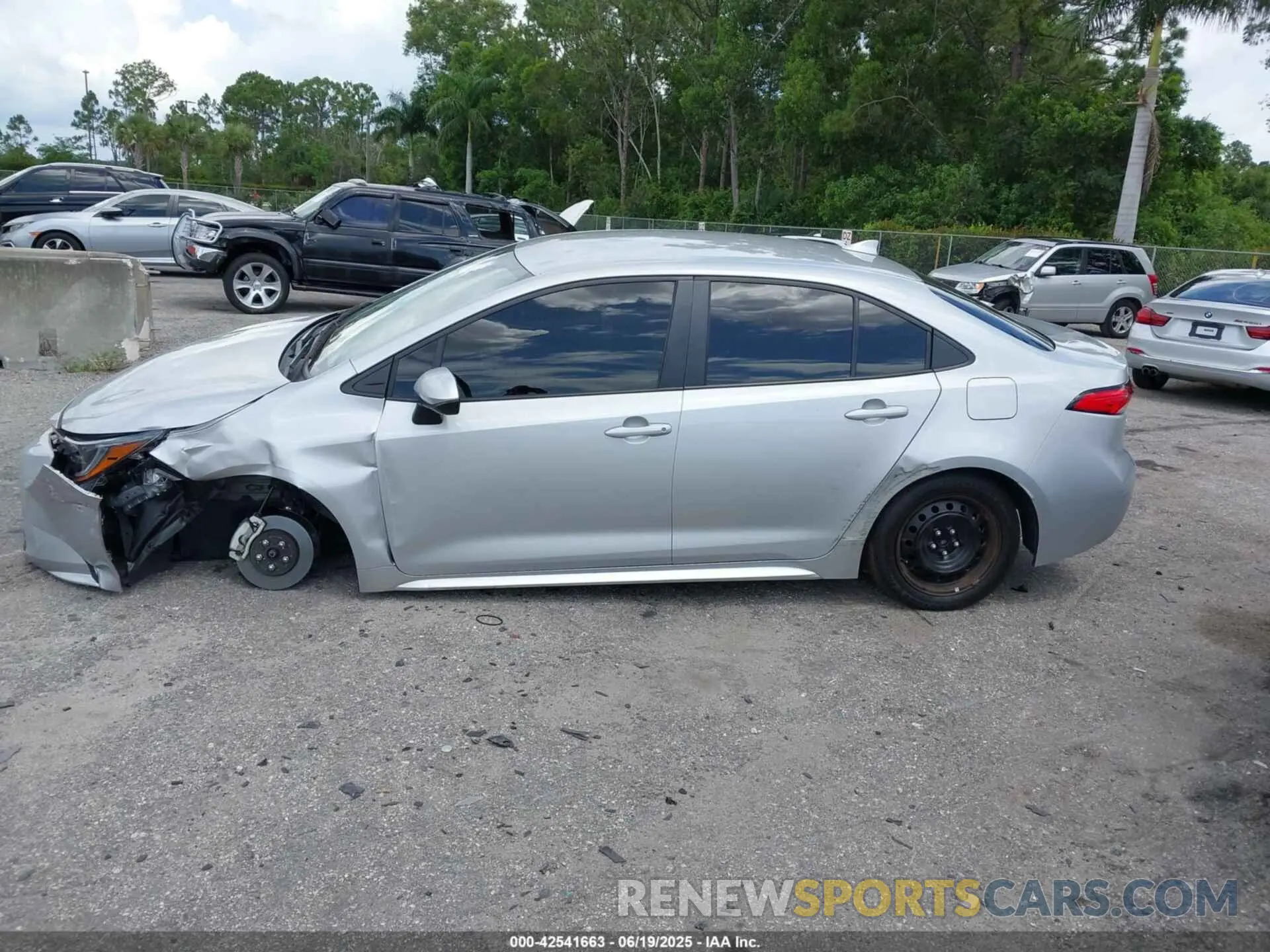 13 Photograph of a damaged car 5YFB4MDE7RP107267 TOYOTA COROLLA 2024