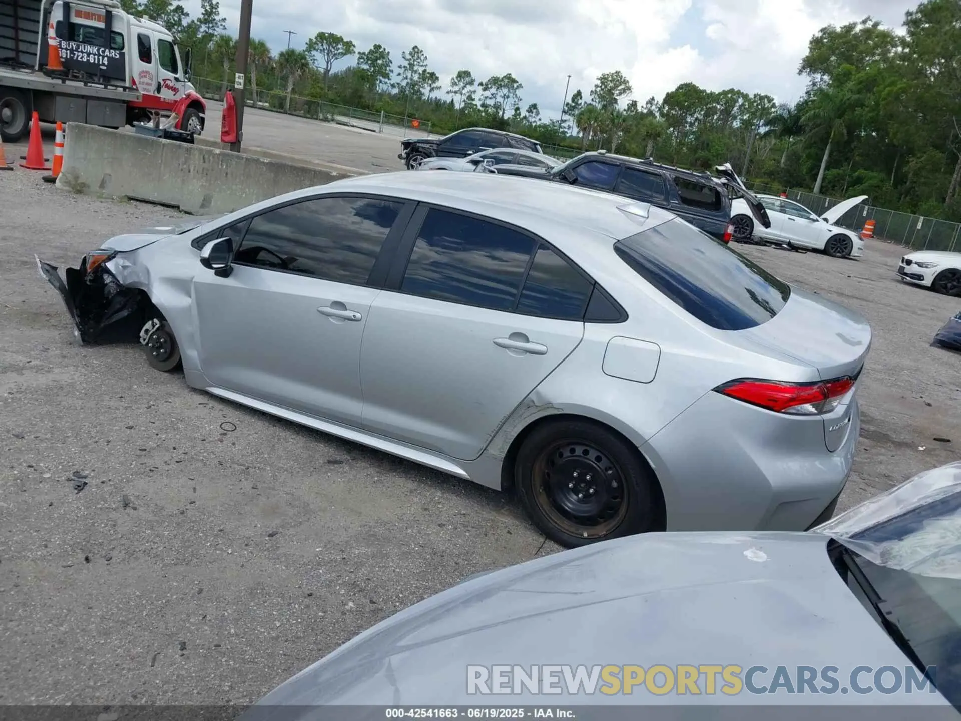 3 Photograph of a damaged car 5YFB4MDE7RP107267 TOYOTA COROLLA 2024