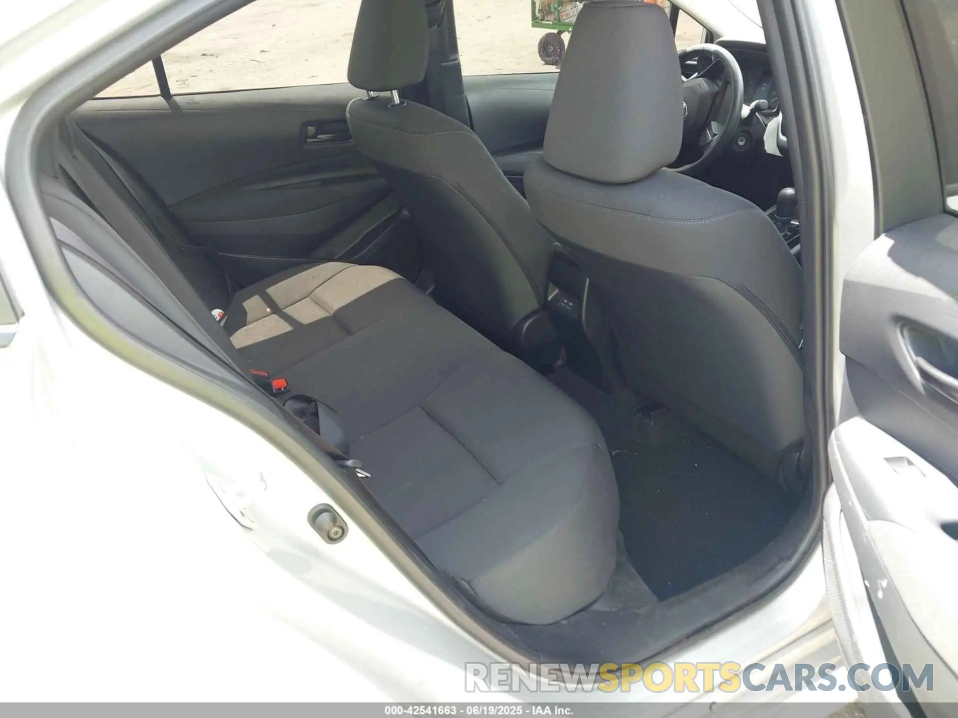 8 Photograph of a damaged car 5YFB4MDE7RP107267 TOYOTA COROLLA 2024